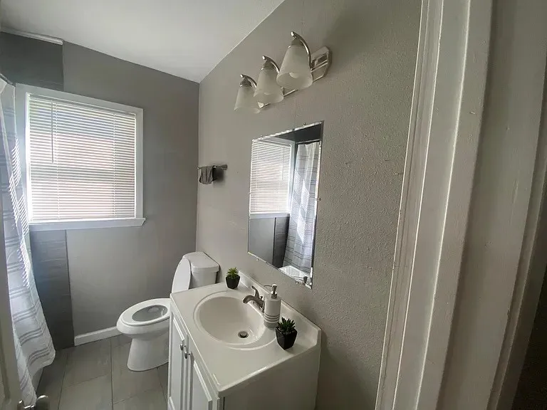 Single Family Residence For Sale in Tarrant County , 3223 Stanley Avenue, Fort Worth, Texas 76110, 2 Bedroom, 2 Bathroom, Garage spaces, 1,389 Sqft, built in 1928, mls#21388814, Real Estate Agent in Fort Worth, Homes For Sale in Tarrant county, Homes For Sale in Fort Worth, Realtor in Fort Worth Texas, Real Estate Brokerage Independent Realty Texas, Luminita Cordes Realtor
