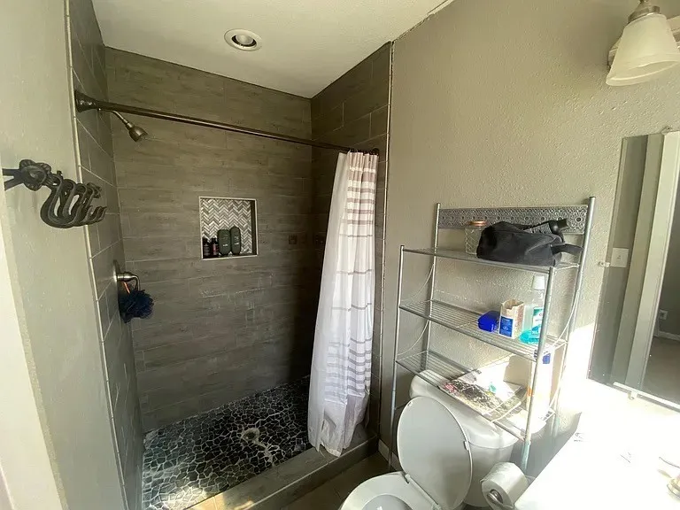 Single Family Residence For Sale in Tarrant County , 3223 Stanley Avenue, Fort Worth, Texas 76110, 2 Bedroom, 2 Bathroom, Garage spaces, 1,389 Sqft, built in 1928, mls#21388814, Real Estate Agent in Fort Worth, Homes For Sale in Tarrant county, Homes For Sale in Fort Worth, Realtor in Fort Worth Texas, Real Estate Brokerage Independent Realty Texas, Luminita Cordes Realtor