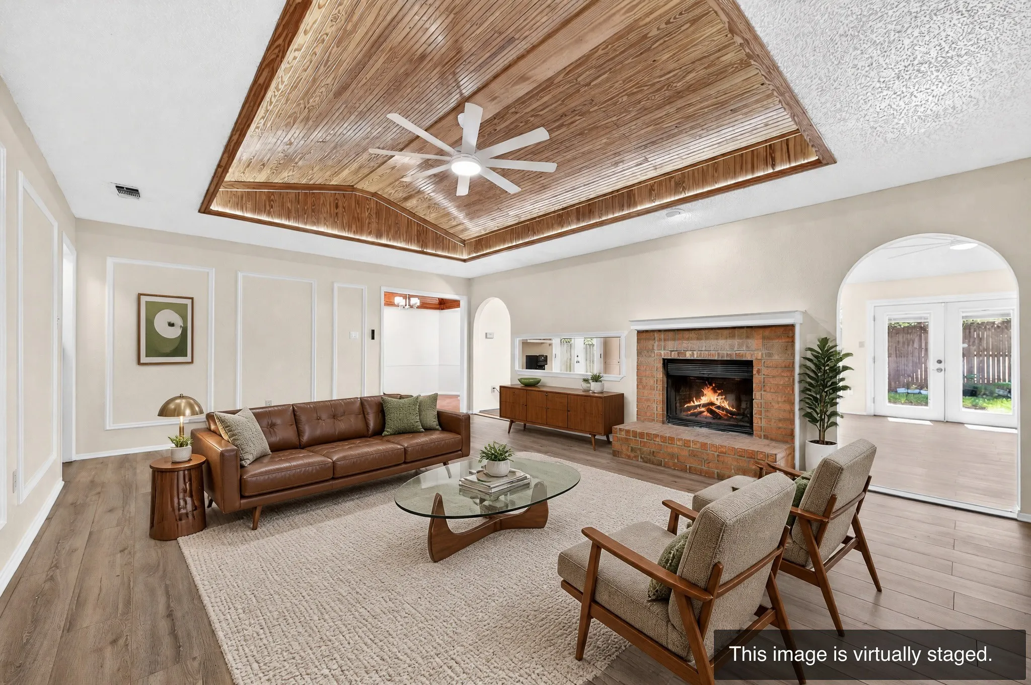 Single Family Residence For Sale in Dallas County , 3856 Double Oak Lane, Irving, Texas 75061, 4 Bedroom, 2 Bathroom, 2 Garage spaces, 2,154 Sqft, built in 1981, mls#21387913, Real Estate Agent in Irving, Homes For Sale in Dallas county, Homes For Sale in Irving, Realtor in Irving Texas, Real Estate Brokerage Independent Realty Texas, Luminita Cordes Realtor