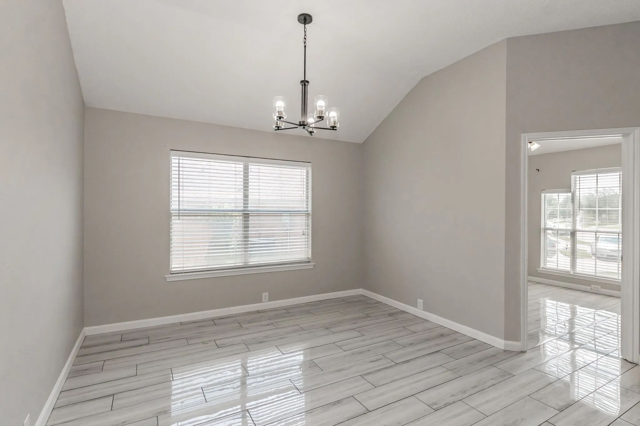 Single Family Residence For Rent in Tarrant County , 1211 Marshall Drive, Euless, Texas 76039, 4 Bedroom, 2 Bathroom, 2 Garage spaces, 1,857 Sqft, built in 1995, mls#21389900, Real Estate Agent in Euless, Homes For Rent in Tarrant county, Homes For Rent in Euless, Realtor in Euless Texas, Real Estate Brokerage Independent Realty Texas, Luminita Cordes Realtor