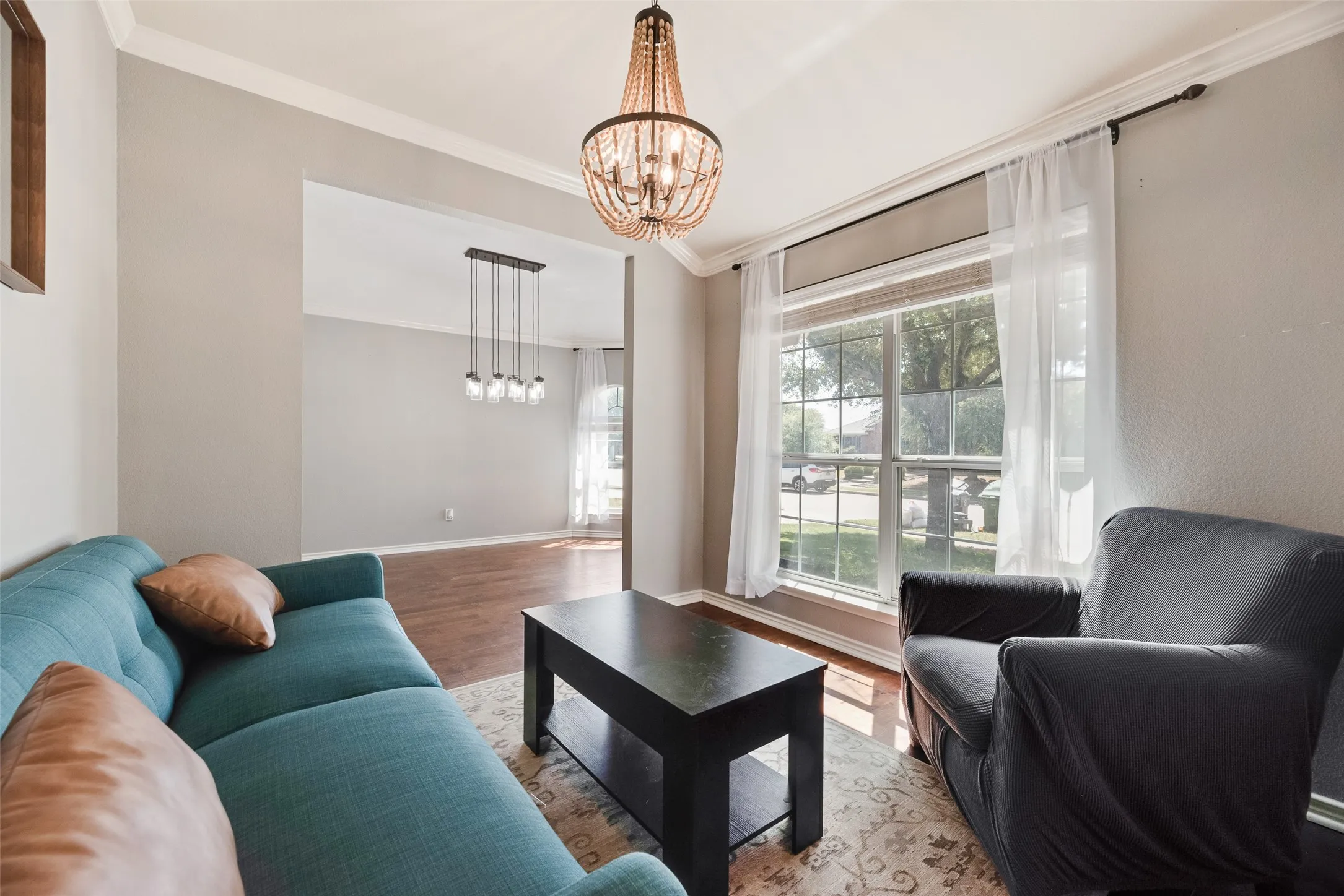 Single Family Residence For Sale in Collin County , 349 Apache Trail, Murphy, Texas 75094, 3 Bedroom, 2 Bathroom, 2 Garage spaces, 2,552 Sqft, built in 2006, mls#21389348, Real Estate Agent in Murphy, Homes For Sale in Collin county, Homes For Sale in Murphy, Realtor in Murphy Texas, Real Estate Brokerage Independent Realty Texas, Luminita Cordes Realtor