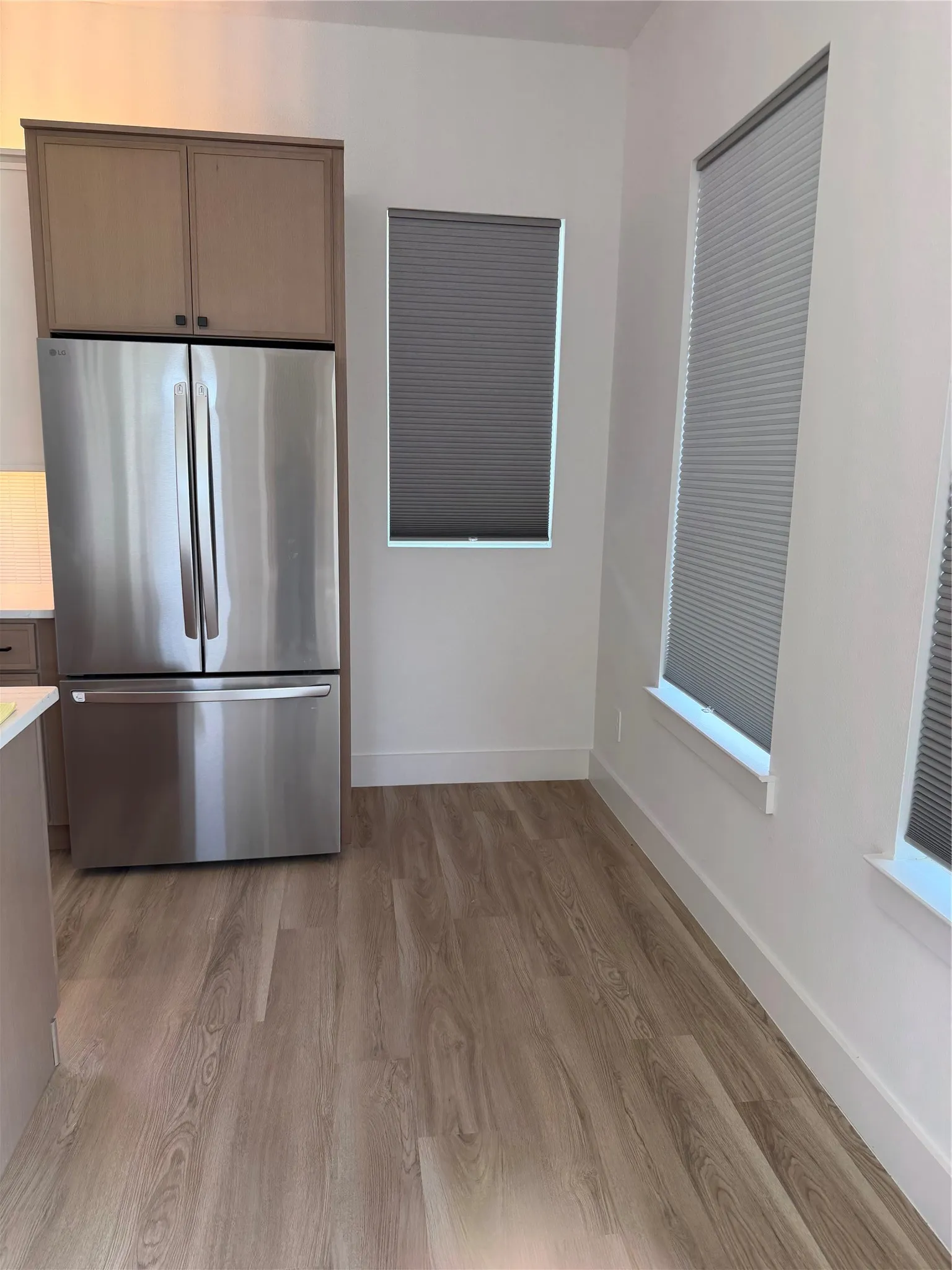 Duplex For Rent in Dallas County , 5634 Mesa Circle, Dallas, Texas 75235, 3 Bedroom, 3 Bathroom, 2 Garage spaces, 1,622 Sqft, built in 2026, mls#21384028, Real Estate Agent in Dallas, Homes For Rent in Dallas county, Homes For Rent in Dallas, Realtor in Dallas Texas, Real Estate Brokerage Independent Realty Texas, Luminita Cordes Realtor