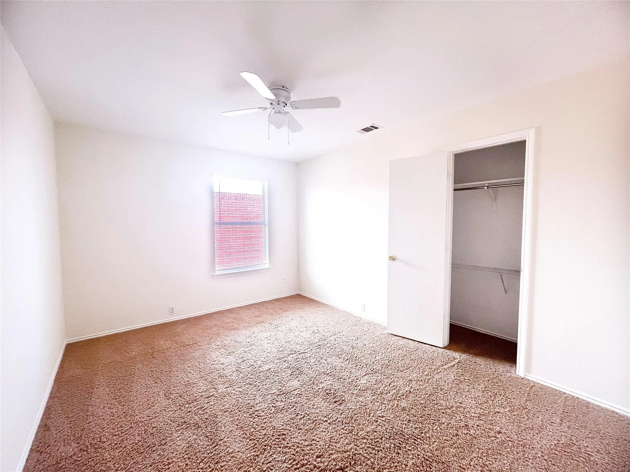Single Family Residence For Rent in Denton County , 8929 Sagebrush Trail, Cross Roads, Texas 76227, 3 Bedroom, 2 Bathroom, 2 Garage spaces, 1,957 Sqft, built in 2004, mls#21389906, Real Estate Agent in Cross Roads, Homes For Rent in Denton county, Homes For Rent in Cross Roads, Realtor in Cross Roads Texas, Real Estate Brokerage Independent Realty Texas, Luminita Cordes Realtor