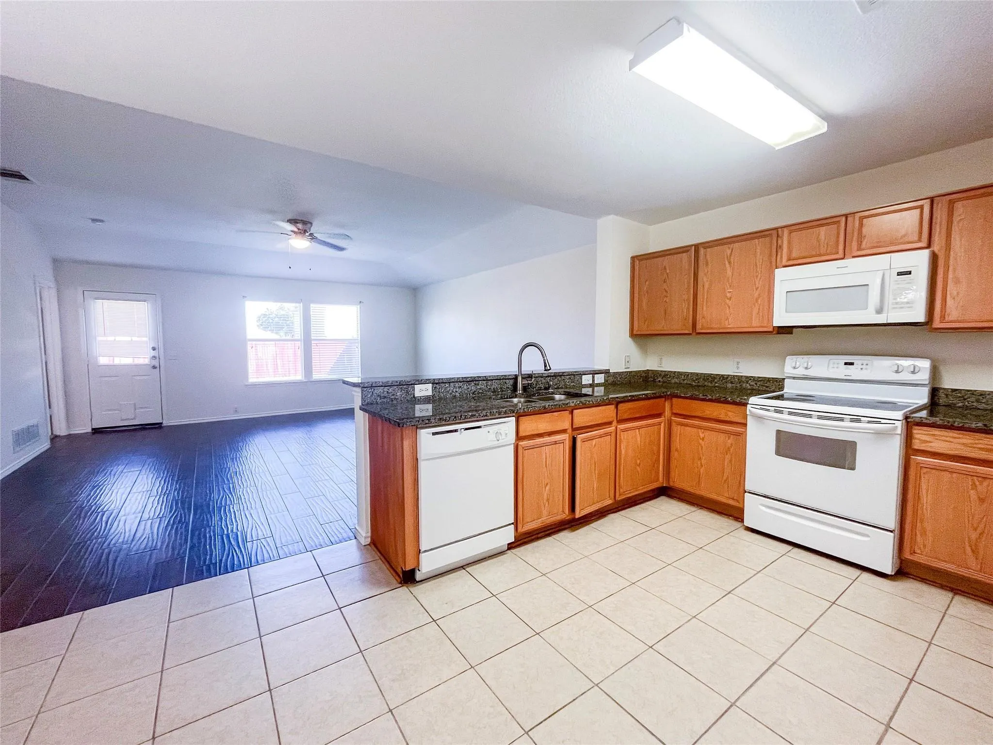 Single Family Residence For Rent in Denton County , 8929 Sagebrush Trail, Cross Roads, Texas 76227, 3 Bedroom, 2 Bathroom, 2 Garage spaces, 1,957 Sqft, built in 2004, mls#21389906, Real Estate Agent in Cross Roads, Homes For Rent in Denton county, Homes For Rent in Cross Roads, Realtor in Cross Roads Texas, Real Estate Brokerage Independent Realty Texas, Luminita Cordes Realtor