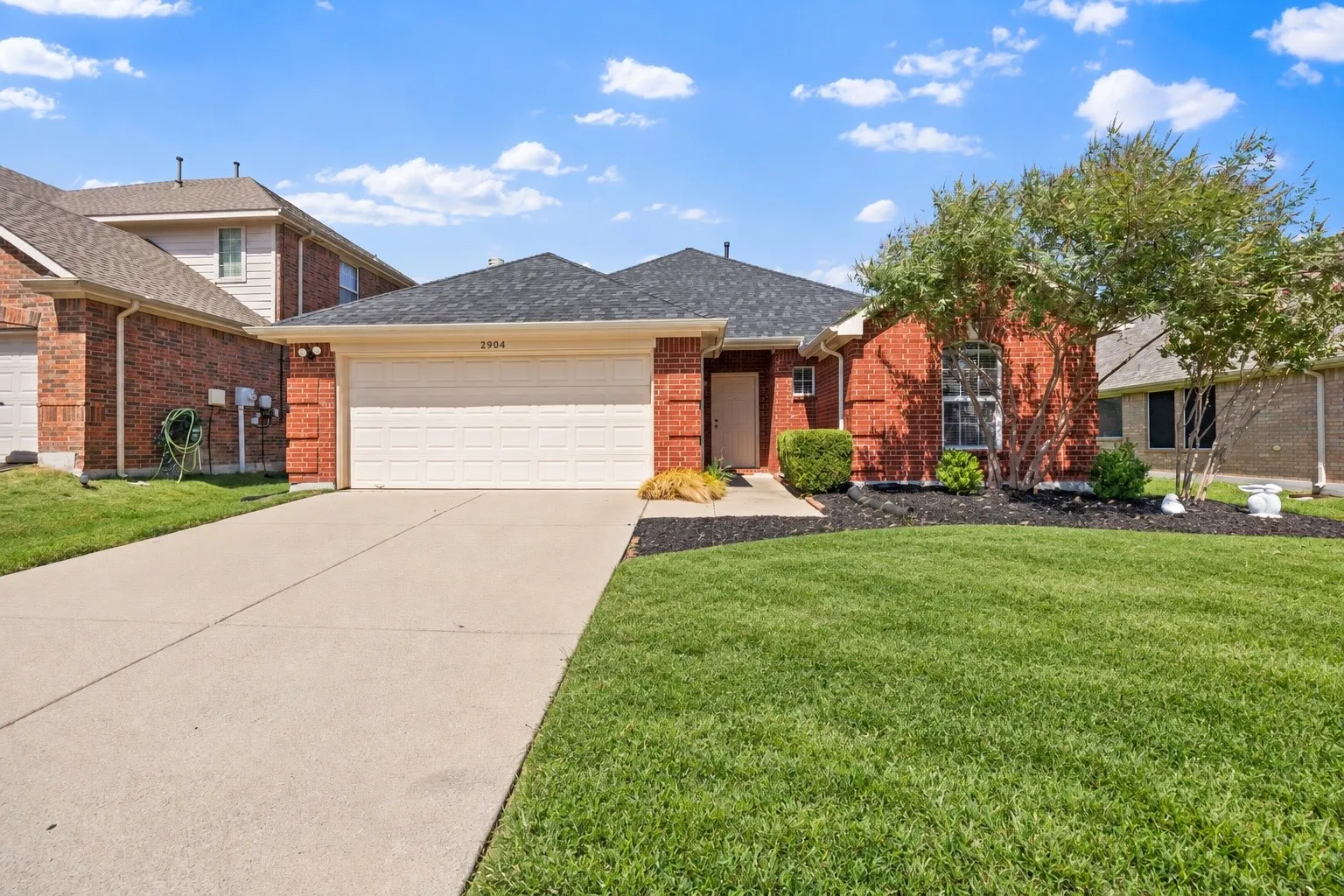 Single Family Residence For Sale in Collin County , 2904 Midstream Drive, Wylie, Texas 75098, 3 Bedroom, 2 Bathroom, 2 Garage spaces, 1,984 Sqft, built in 2005, mls#21379477, Real Estate Agent in Wylie, Homes For Sale in Collin county, Homes For Sale in Wylie, Realtor in Wylie Texas, Real Estate Brokerage Independent Realty Texas, Luminita Cordes Realtor