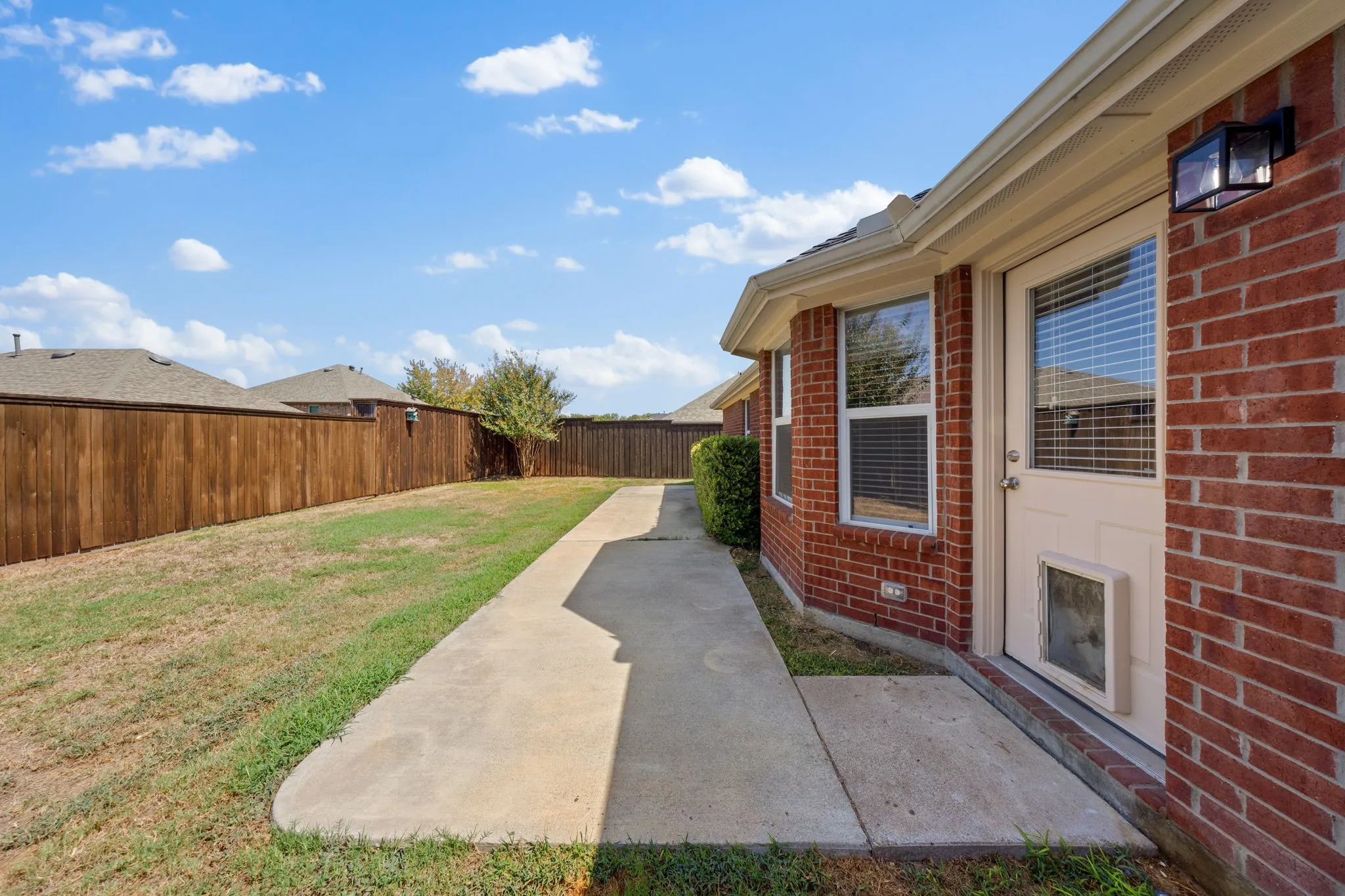 Single Family Residence For Sale in Collin County , 2904 Midstream Drive, Wylie, Texas 75098, 3 Bedroom, 2 Bathroom, 2 Garage spaces, 1,984 Sqft, built in 2005, mls#21379477, Real Estate Agent in Wylie, Homes For Sale in Collin county, Homes For Sale in Wylie, Realtor in Wylie Texas, Real Estate Brokerage Independent Realty Texas, Luminita Cordes Realtor