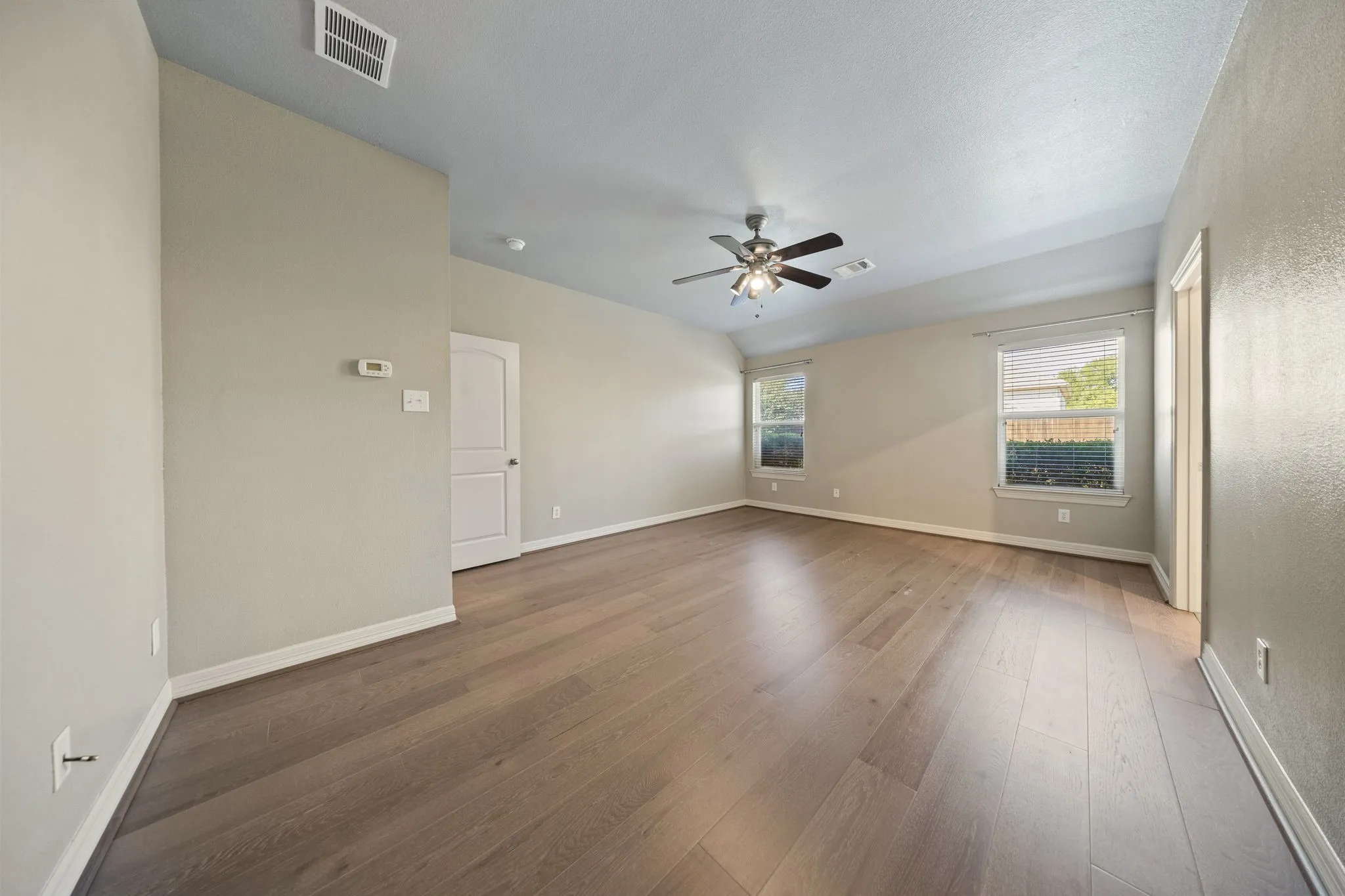 Single Family Residence For Sale in Collin County , 2904 Midstream Drive, Wylie, Texas 75098, 3 Bedroom, 2 Bathroom, 2 Garage spaces, 1,984 Sqft, built in 2005, mls#21379477, Real Estate Agent in Wylie, Homes For Sale in Collin county, Homes For Sale in Wylie, Realtor in Wylie Texas, Real Estate Brokerage Independent Realty Texas, Luminita Cordes Realtor