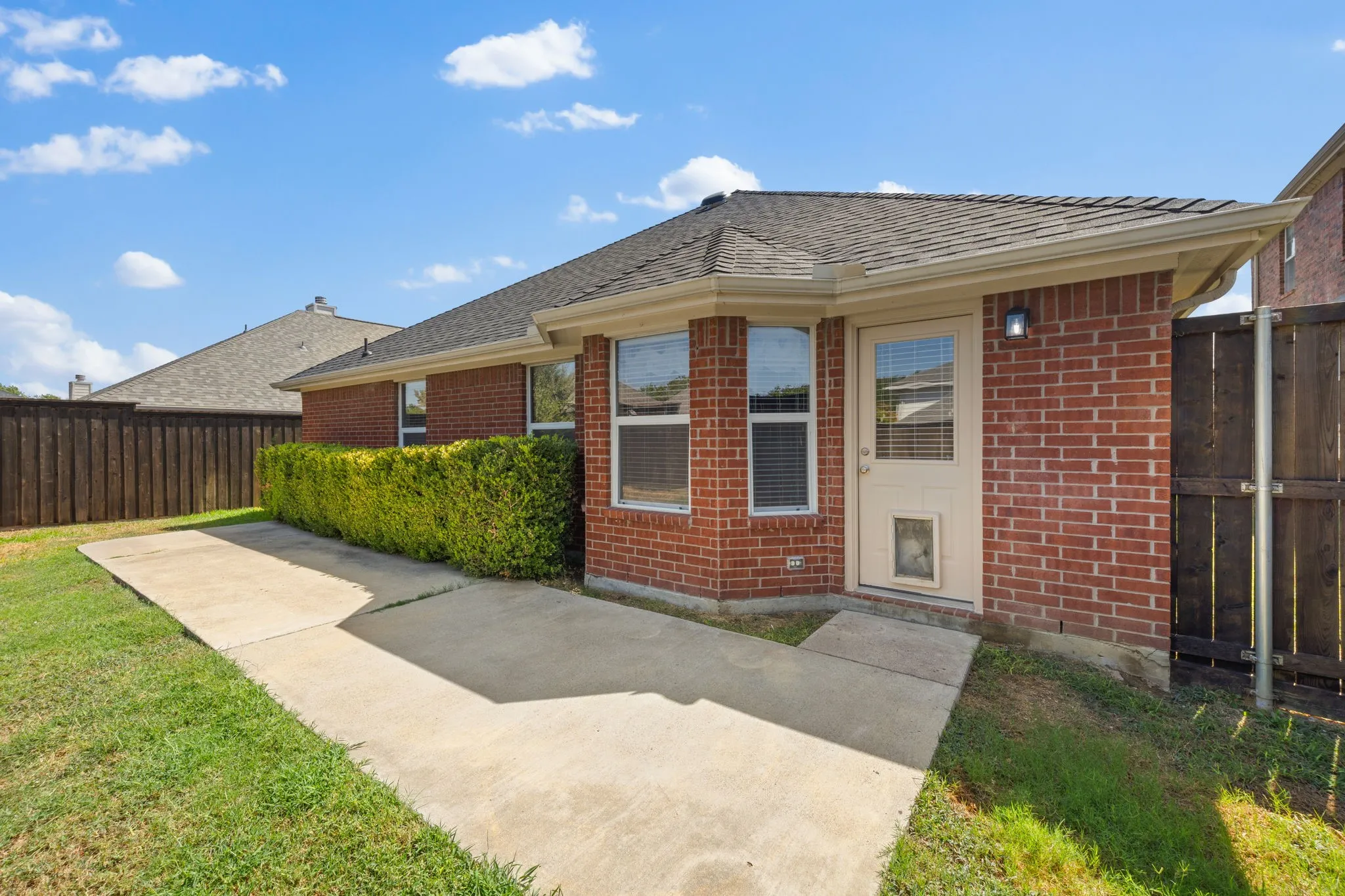Single Family Residence For Sale in Collin County , 2904 Midstream Drive, Wylie, Texas 75098, 3 Bedroom, 2 Bathroom, 2 Garage spaces, 1,984 Sqft, built in 2005, mls#21379477, Real Estate Agent in Wylie, Homes For Sale in Collin county, Homes For Sale in Wylie, Realtor in Wylie Texas, Real Estate Brokerage Independent Realty Texas, Luminita Cordes Realtor