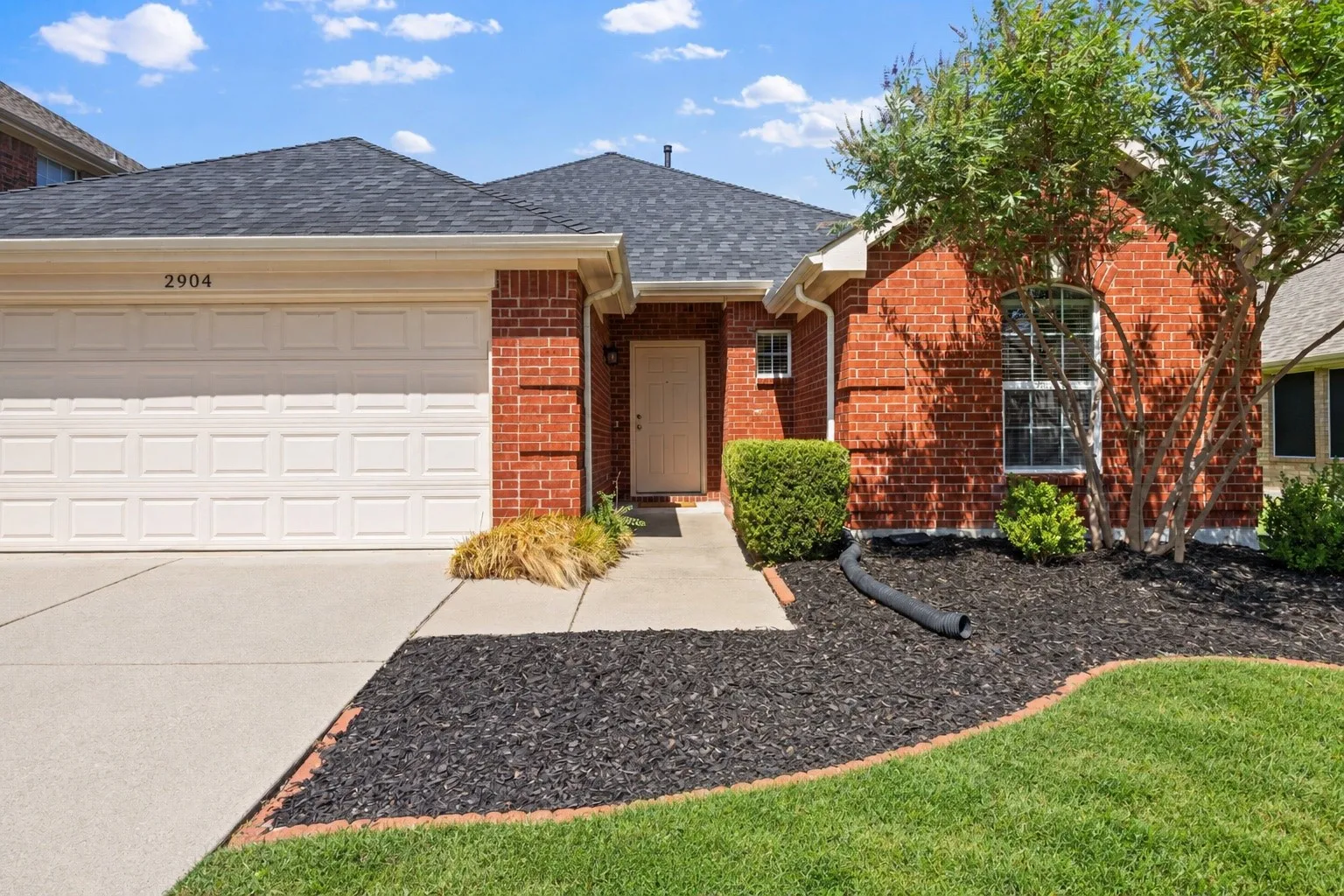 Single Family Residence For Sale in Collin County , 2904 Midstream Drive, Wylie, Texas 75098, 3 Bedroom, 2 Bathroom, 2 Garage spaces, 1,984 Sqft, built in 2005, mls#21379477, Real Estate Agent in Wylie, Homes For Sale in Collin county, Homes For Sale in Wylie, Realtor in Wylie Texas, Real Estate Brokerage Independent Realty Texas, Luminita Cordes Realtor