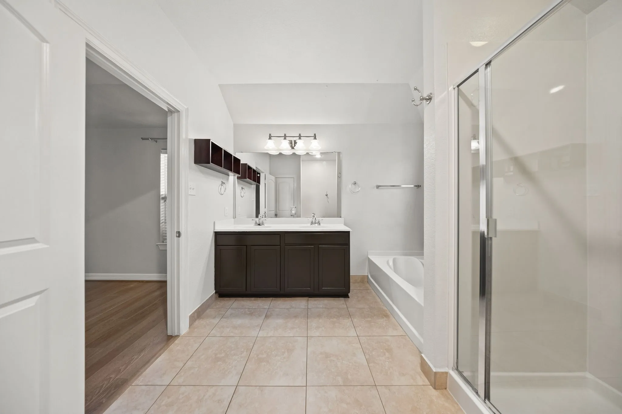 Single Family Residence For Sale in Collin County , 2904 Midstream Drive, Wylie, Texas 75098, 3 Bedroom, 2 Bathroom, 2 Garage spaces, 1,984 Sqft, built in 2005, mls#21379477, Real Estate Agent in Wylie, Homes For Sale in Collin county, Homes For Sale in Wylie, Realtor in Wylie Texas, Real Estate Brokerage Independent Realty Texas, Luminita Cordes Realtor