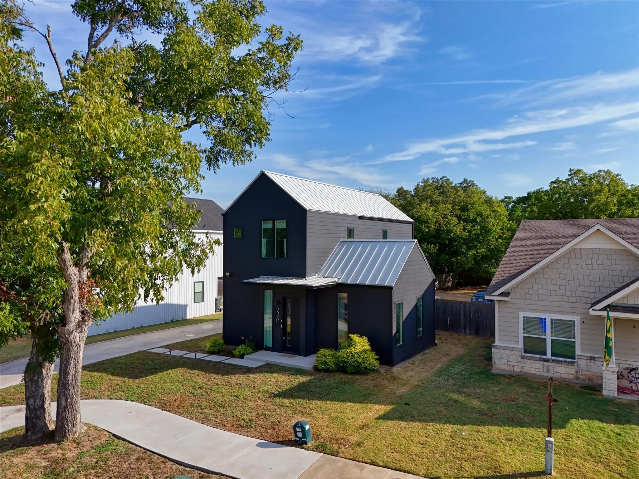 Single Family Residence For Sale in Mc Lennan County , 3520 S 4TH, Waco, Texas 76706, 3 Bedroom, 2 Bathroom, Garage spaces, 1,381 Sqft, built in 2023, mls#21389909, Real Estate Agent in Waco, Homes For Sale in Mc Lennan county, Homes For Sale in Waco, Realtor in Waco Texas, Real Estate Brokerage Independent Realty Texas, Luminita Cordes Realtor