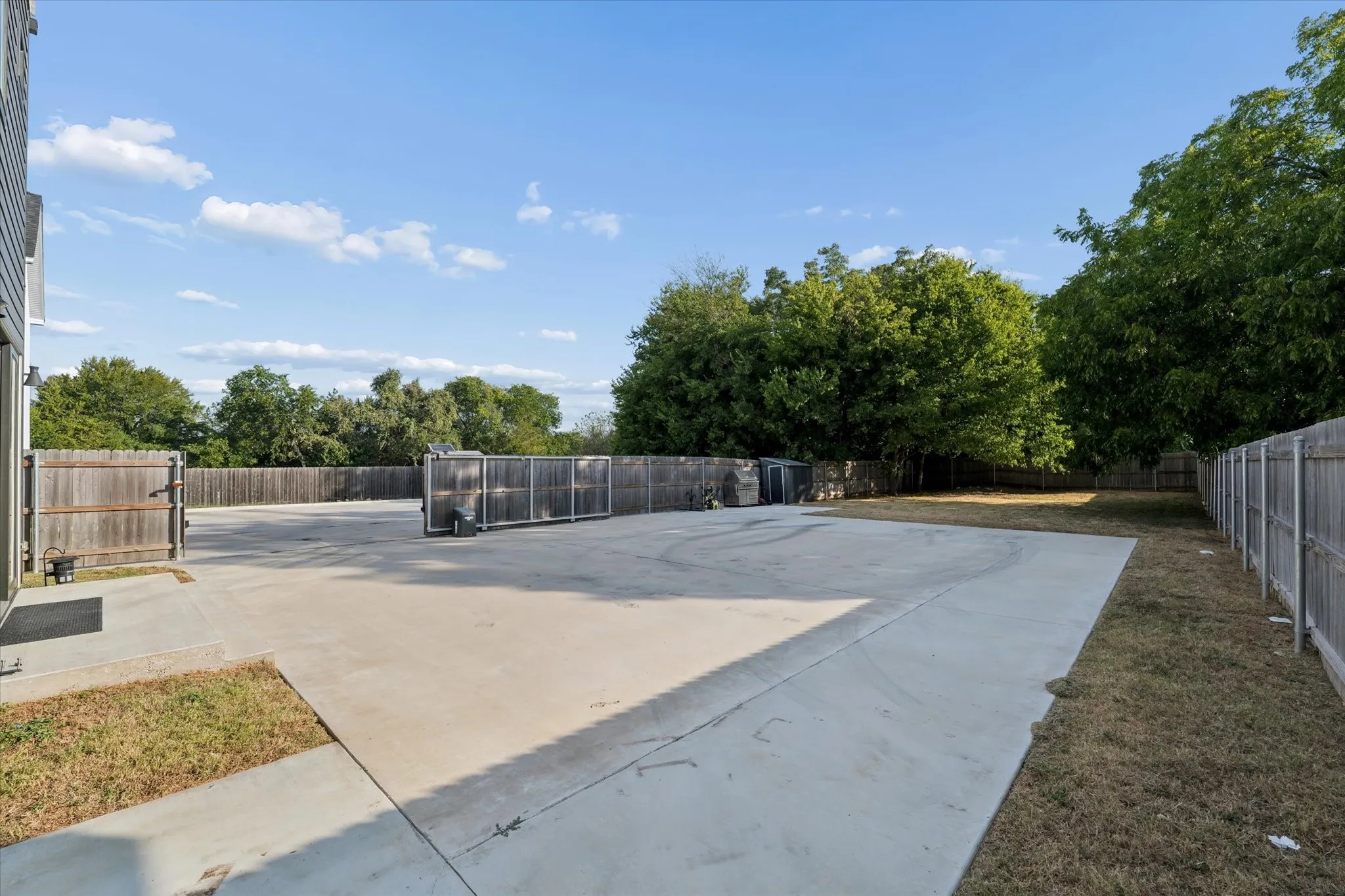 Single Family Residence For Sale in Mc Lennan County , 3520 S 4TH, Waco, Texas 76706, 3 Bedroom, 2 Bathroom, Garage spaces, 1,381 Sqft, built in 2023, mls#21389909, Real Estate Agent in Waco, Homes For Sale in Mc Lennan county, Homes For Sale in Waco, Realtor in Waco Texas, Real Estate Brokerage Independent Realty Texas, Luminita Cordes Realtor