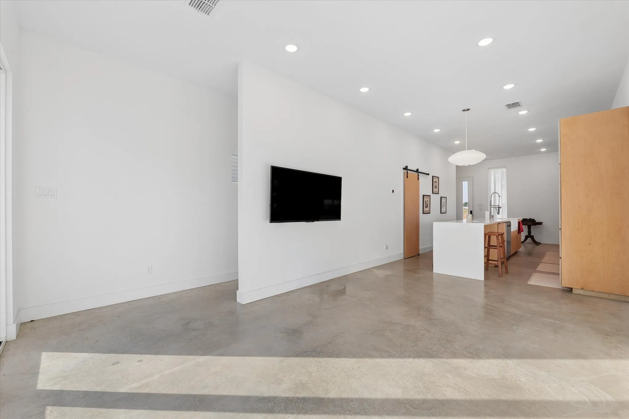 Single Family Residence For Sale in Mc Lennan County , 3520 S 4TH, Waco, Texas 76706, 3 Bedroom, 2 Bathroom, Garage spaces, 1,381 Sqft, built in 2023, mls#21389909, Real Estate Agent in Waco, Homes For Sale in Mc Lennan county, Homes For Sale in Waco, Realtor in Waco Texas, Real Estate Brokerage Independent Realty Texas, Luminita Cordes Realtor