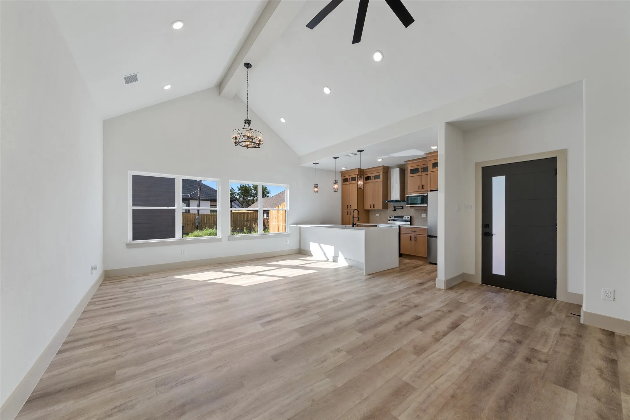 Single Family Residence For Sale in Hood County , 5614 San Jacinto Drive, Granbury, Texas 76048, 3 Bedroom, 2 Bathroom, 2 Garage spaces, 1,300 Sqft, built in 2026, mls#21389822, Real Estate Agent in Granbury, Homes For Sale in Hood county, Homes For Sale in Granbury, Realtor in Granbury Texas, Real Estate Brokerage Independent Realty Texas, Luminita Cordes Realtor