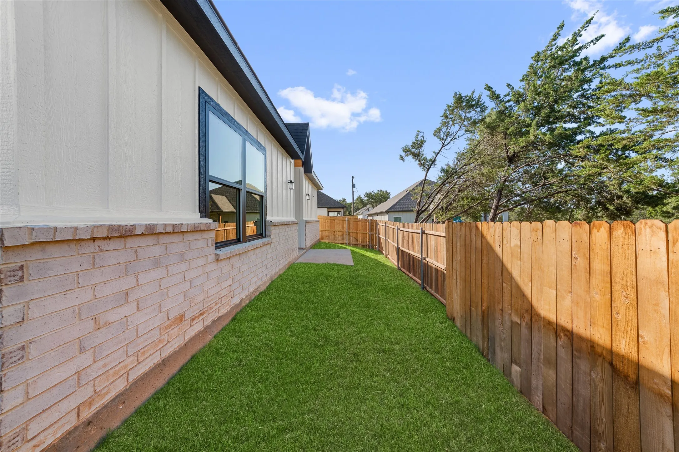 Single Family Residence For Sale in Hood County , 5614 San Jacinto Drive, Granbury, Texas 76048, 3 Bedroom, 2 Bathroom, 2 Garage spaces, 1,300 Sqft, built in 2026, mls#21389822, Real Estate Agent in Granbury, Homes For Sale in Hood county, Homes For Sale in Granbury, Realtor in Granbury Texas, Real Estate Brokerage Independent Realty Texas, Luminita Cordes Realtor