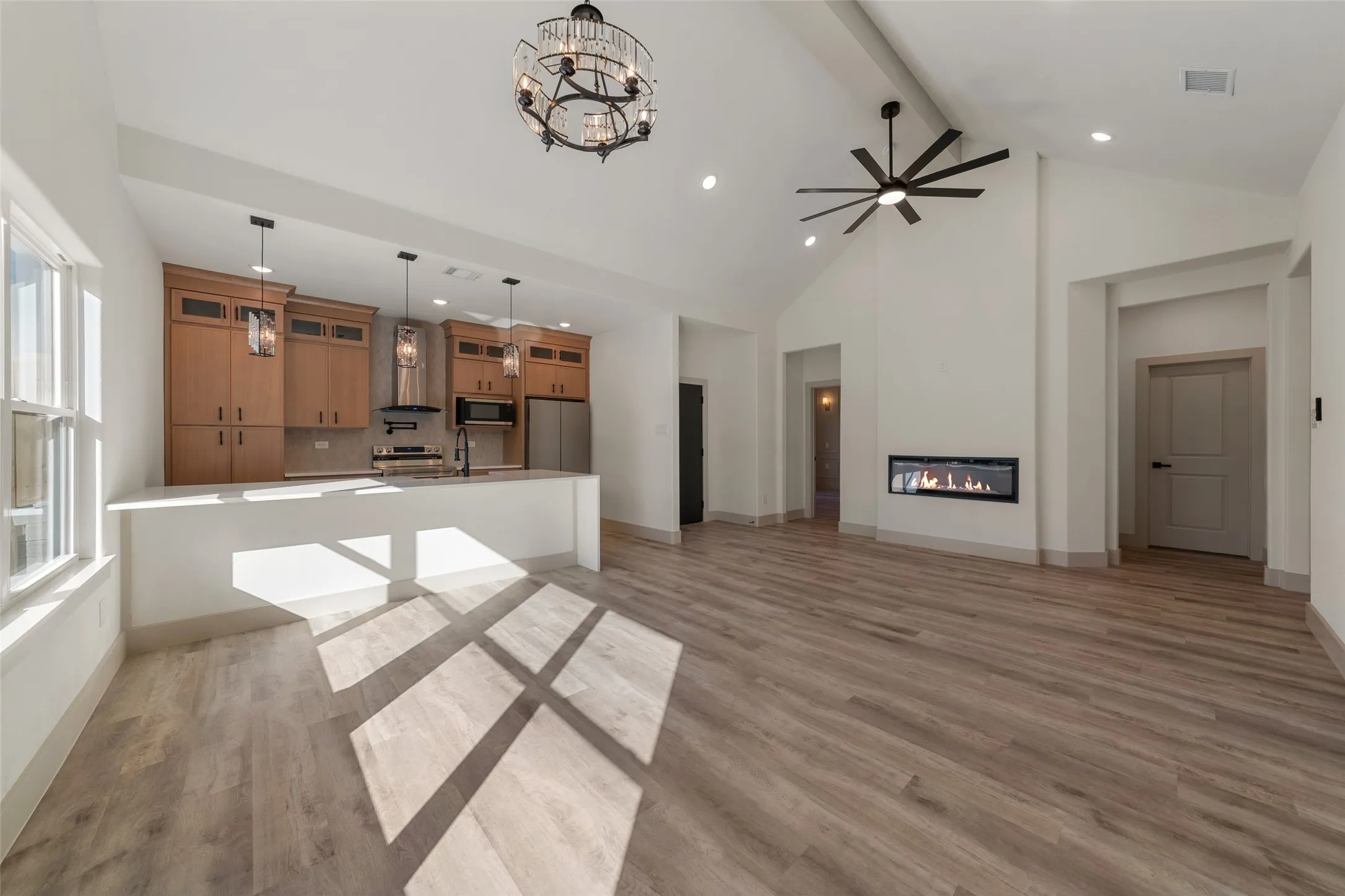Single Family Residence For Sale in Hood County , 5614 San Jacinto Drive, Granbury, Texas 76048, 3 Bedroom, 2 Bathroom, 2 Garage spaces, 1,300 Sqft, built in 2026, mls#21389822, Real Estate Agent in Granbury, Homes For Sale in Hood county, Homes For Sale in Granbury, Realtor in Granbury Texas, Real Estate Brokerage Independent Realty Texas, Luminita Cordes Realtor
