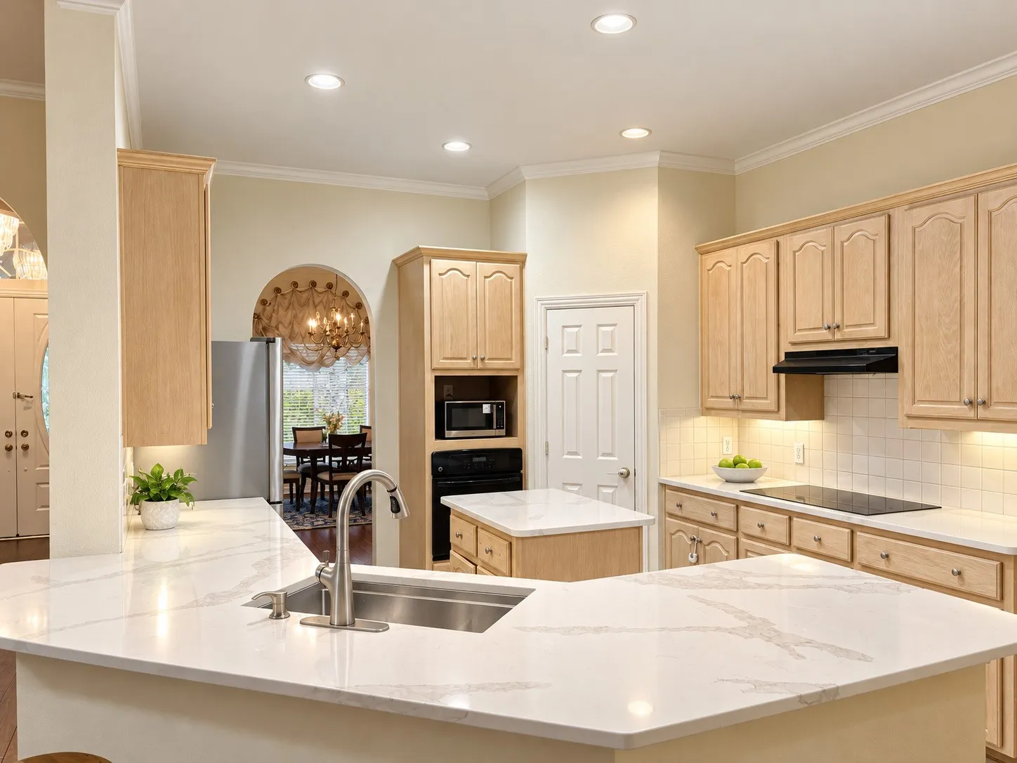 Single Family Residence For Rent in Dallas County , 902 Horseshoe Bend, Richardson, Texas 75081, 4 Bedroom, 3 Bathroom, 2 Garage spaces, 2,663 Sqft, built in 1998, mls#21388865, Real Estate Agent in Richardson, Homes For Rent in Dallas county, Homes For Rent in Richardson, Realtor in Richardson Texas, Real Estate Brokerage Independent Realty Texas, Luminita Cordes Realtor
