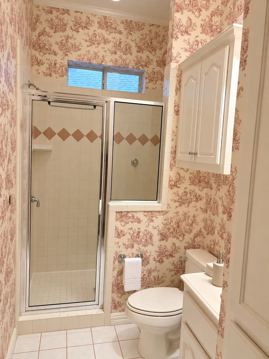 Single Family Residence For Rent in Dallas County , 902 Horseshoe Bend, Richardson, Texas 75081, 4 Bedroom, 3 Bathroom, 2 Garage spaces, 2,663 Sqft, built in 1998, mls#21388865, Real Estate Agent in Richardson, Homes For Rent in Dallas county, Homes For Rent in Richardson, Realtor in Richardson Texas, Real Estate Brokerage Independent Realty Texas, Luminita Cordes Realtor