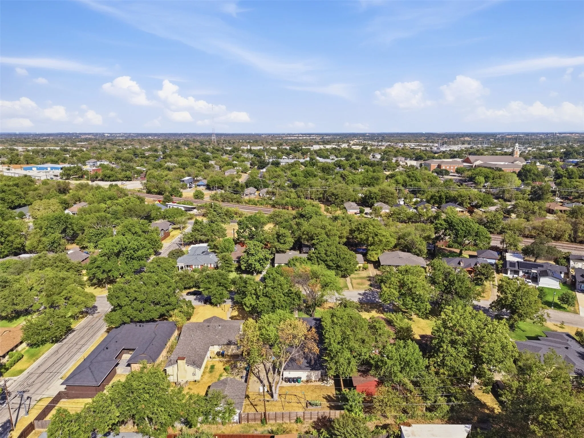 Single Family Residence For Sale in Tarrant County , 2908 Ryan Place Drive, Fort Worth, Texas 76110, 3 Bedroom, 3 Bathroom, 2 Garage spaces, 1,748 Sqft, built in 1953, mls#21384412, Real Estate Agent in Fort Worth, Homes For Sale in Tarrant county, Homes For Sale in Fort Worth, Realtor in Fort Worth Texas, Real Estate Brokerage Independent Realty Texas, Luminita Cordes Realtor