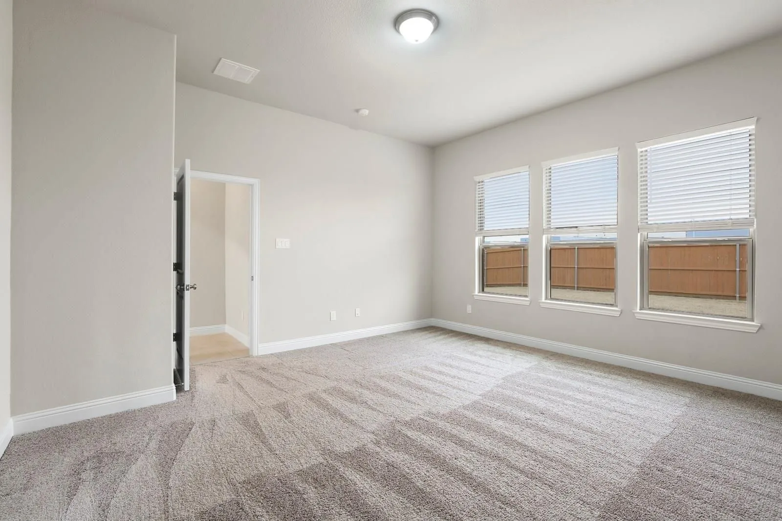 Single Family Residence For Rent in Denton County , 1316 Hudson Lane, Prosper, Texas 75078, 4 Bedroom, 3 Bathroom, 3 Garage spaces, 2,582 Sqft, built in 2018, mls#21389935, Real Estate Agent in Prosper, Homes For Rent in Denton county, Homes For Rent in Prosper, Realtor in Prosper Texas, Real Estate Brokerage Independent Realty Texas, Luminita Cordes Realtor