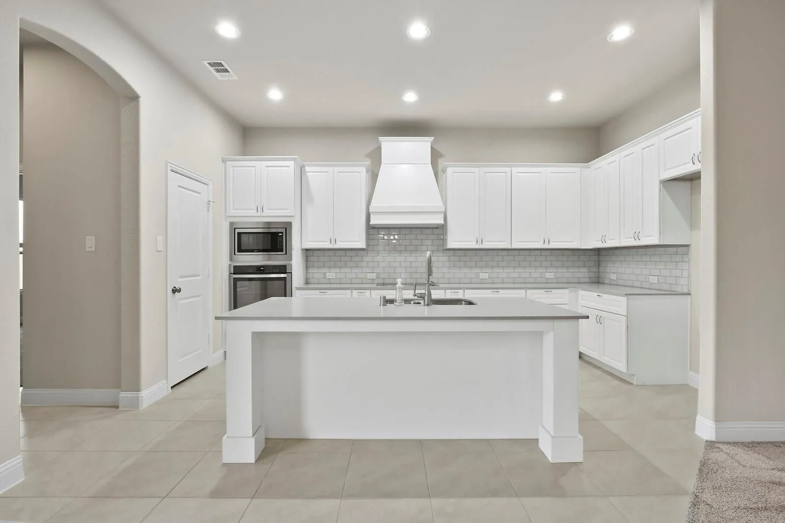 Single Family Residence For Rent in Denton County , 1316 Hudson Lane, Prosper, Texas 75078, 4 Bedroom, 3 Bathroom, 3 Garage spaces, 2,582 Sqft, built in 2018, mls#21389935, Real Estate Agent in Prosper, Homes For Rent in Denton county, Homes For Rent in Prosper, Realtor in Prosper Texas, Real Estate Brokerage Independent Realty Texas, Luminita Cordes Realtor