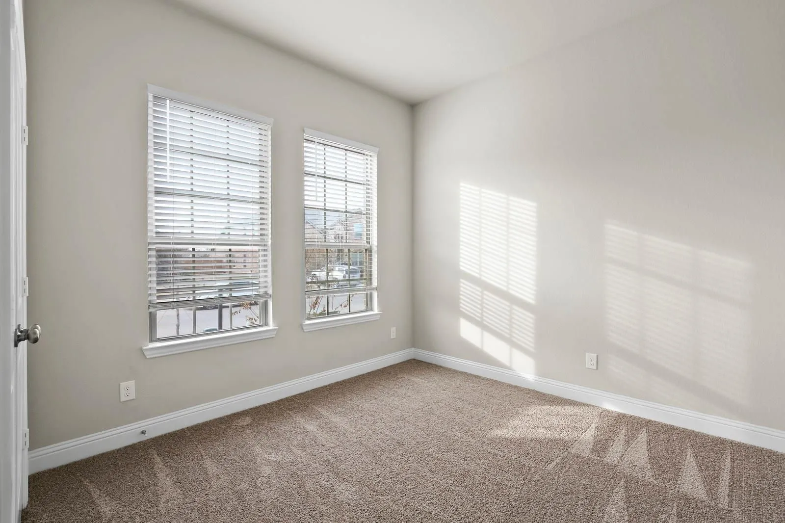 Single Family Residence For Rent in Denton County , 1316 Hudson Lane, Prosper, Texas 75078, 4 Bedroom, 3 Bathroom, 3 Garage spaces, 2,582 Sqft, built in 2018, mls#21389935, Real Estate Agent in Prosper, Homes For Rent in Denton county, Homes For Rent in Prosper, Realtor in Prosper Texas, Real Estate Brokerage Independent Realty Texas, Luminita Cordes Realtor