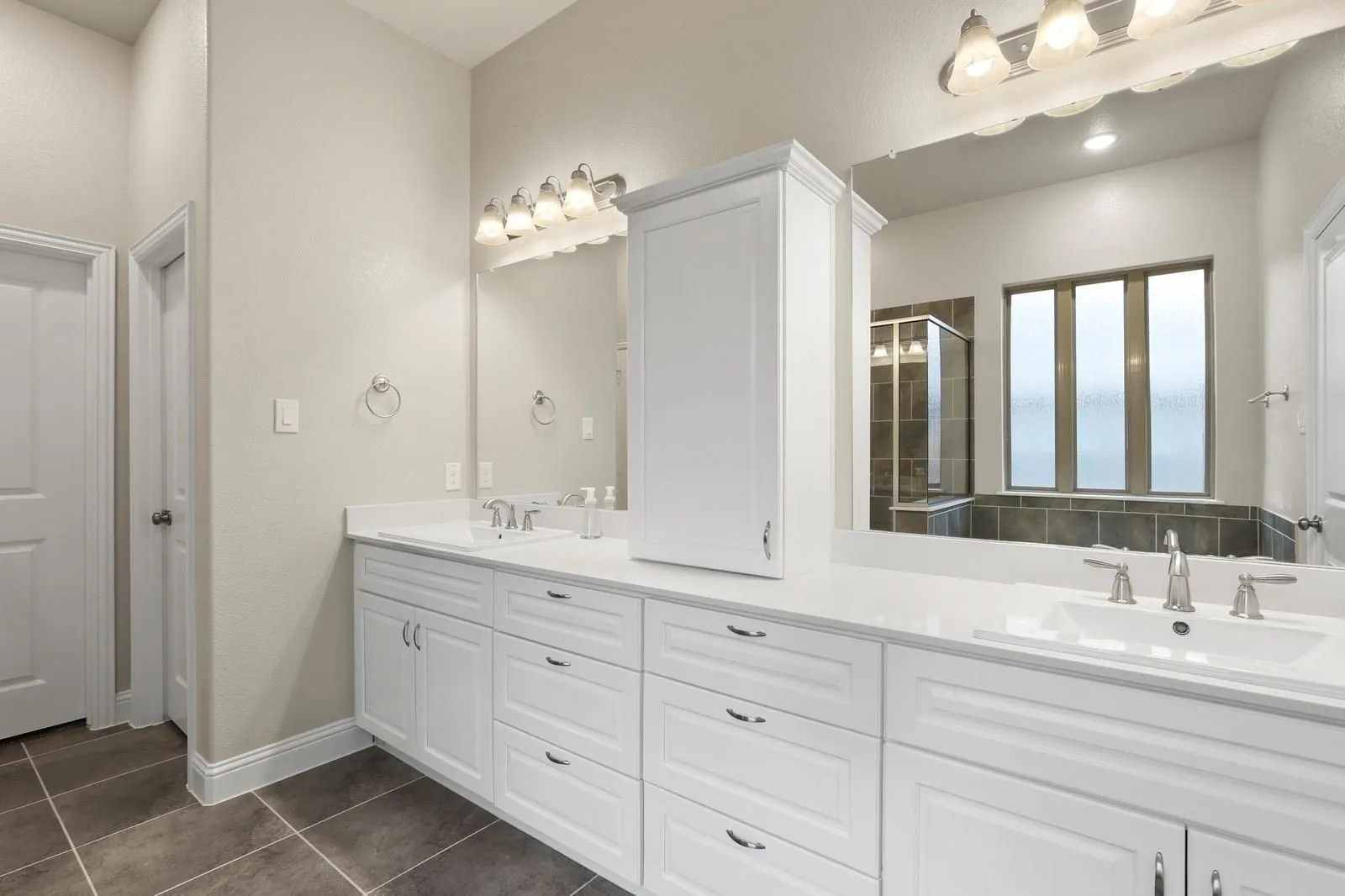 Single Family Residence For Rent in Denton County , 1316 Hudson Lane, Prosper, Texas 75078, 4 Bedroom, 3 Bathroom, 3 Garage spaces, 2,582 Sqft, built in 2018, mls#21389935, Real Estate Agent in Prosper, Homes For Rent in Denton county, Homes For Rent in Prosper, Realtor in Prosper Texas, Real Estate Brokerage Independent Realty Texas, Luminita Cordes Realtor