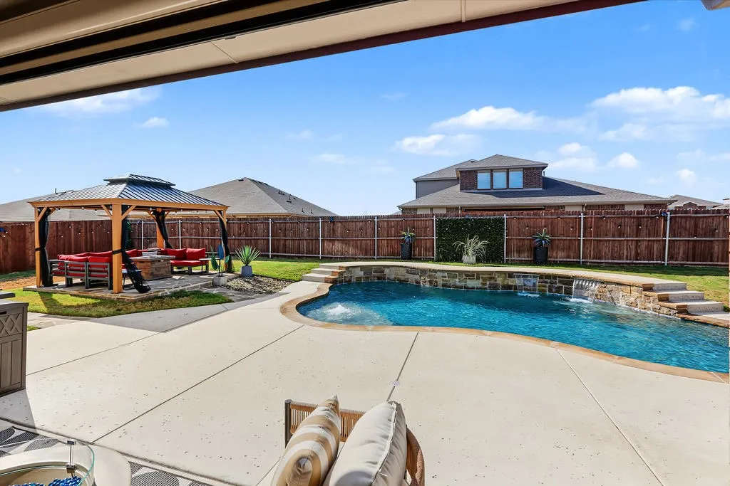 Beautiful view of pool