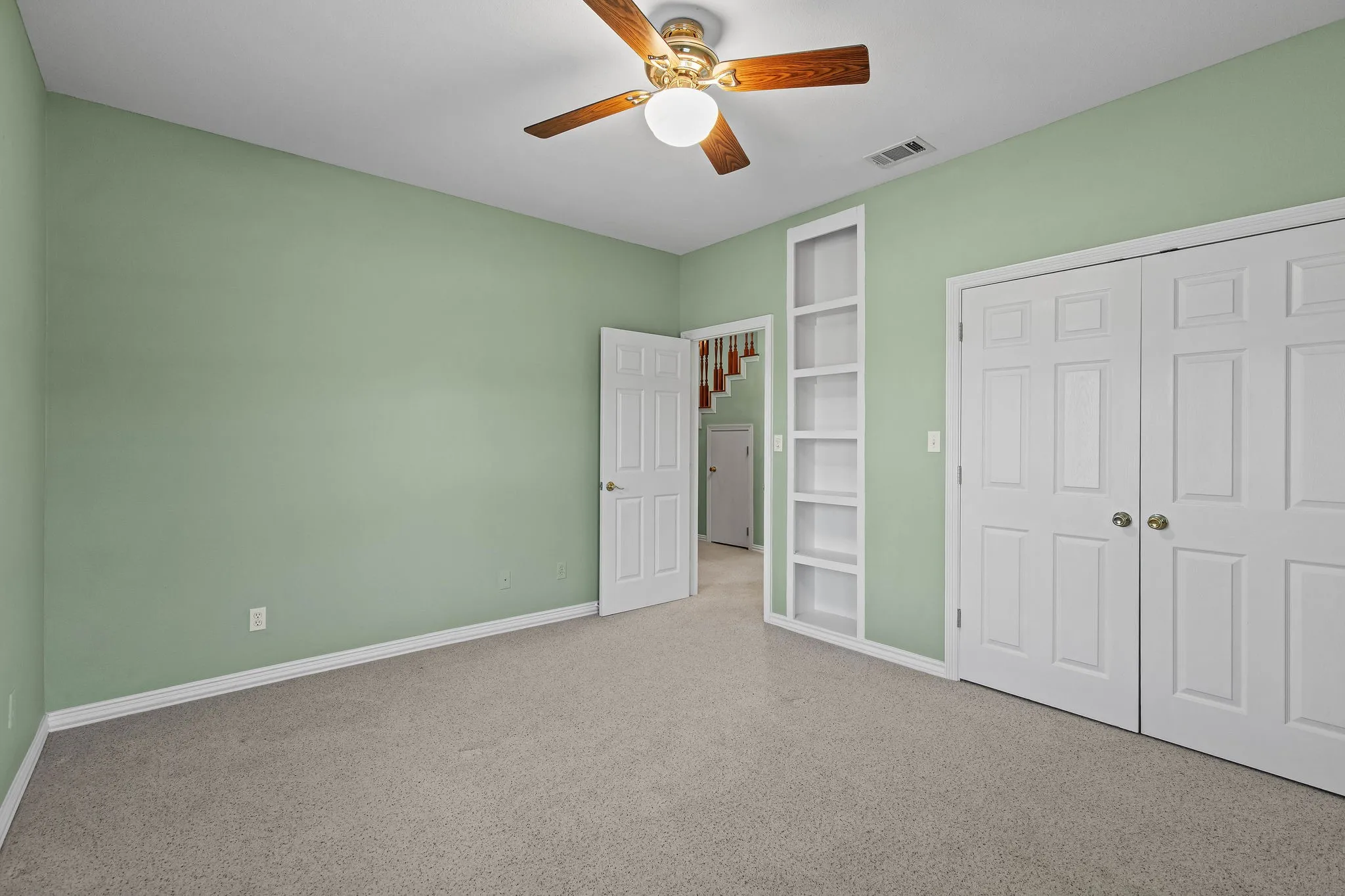 Single Family Residence For Sale in Wise County , 872 County Road 1670, Alvord, Texas 76225, 4 Bedroom, 3 Bathroom, 3 Garage spaces, 3,698 Sqft, built in 1998, mls#21388379, Real Estate Agent in Alvord, Homes For Sale in Wise county, Homes For Sale in Alvord, Realtor in Alvord Texas, Real Estate Brokerage Independent Realty Texas, Luminita Cordes Realtor