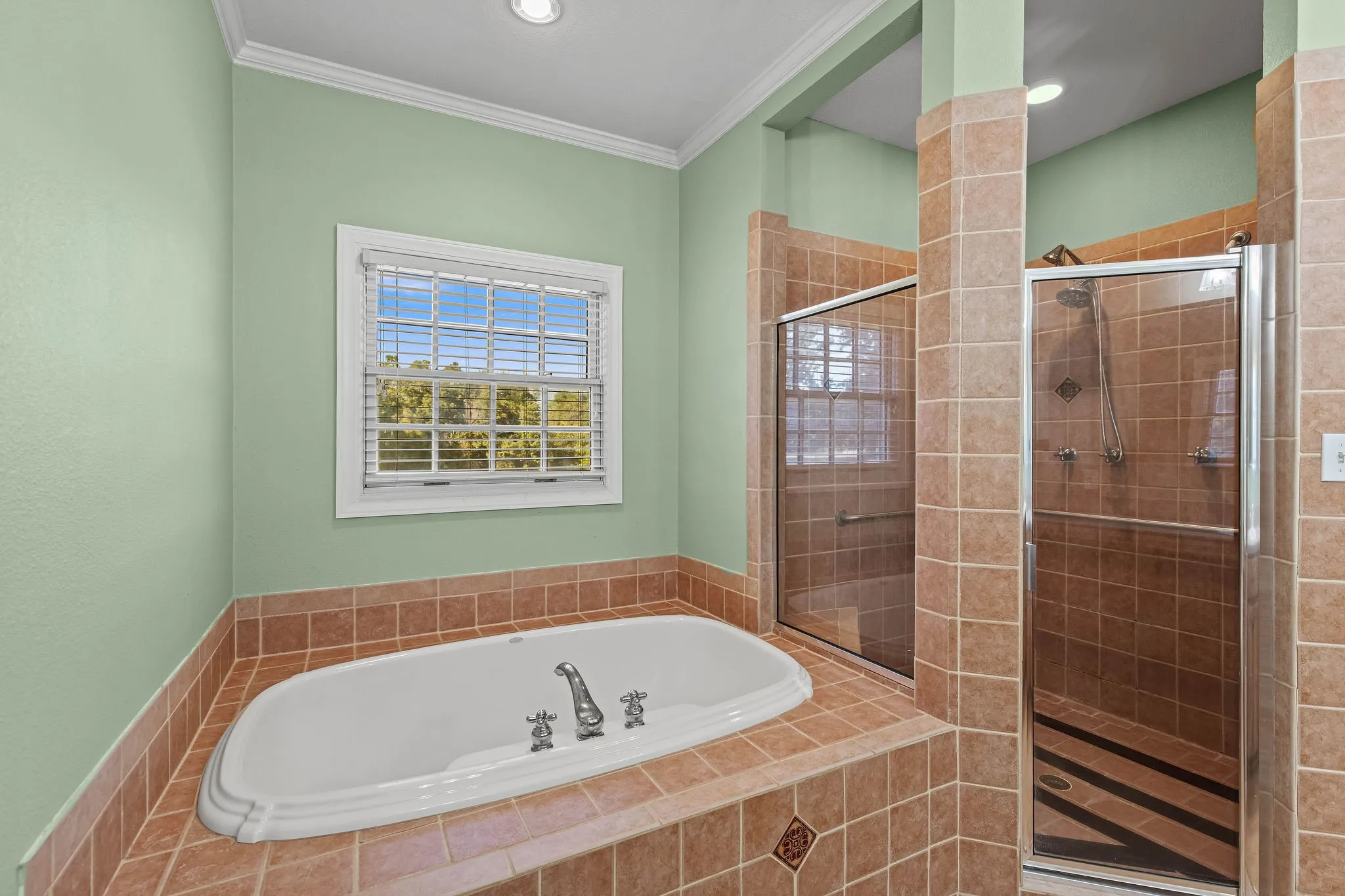 Single Family Residence For Sale in Wise County , 872 County Road 1670, Alvord, Texas 76225, 4 Bedroom, 3 Bathroom, 3 Garage spaces, 3,698 Sqft, built in 1998, mls#21388379, Real Estate Agent in Alvord, Homes For Sale in Wise county, Homes For Sale in Alvord, Realtor in Alvord Texas, Real Estate Brokerage Independent Realty Texas, Luminita Cordes Realtor