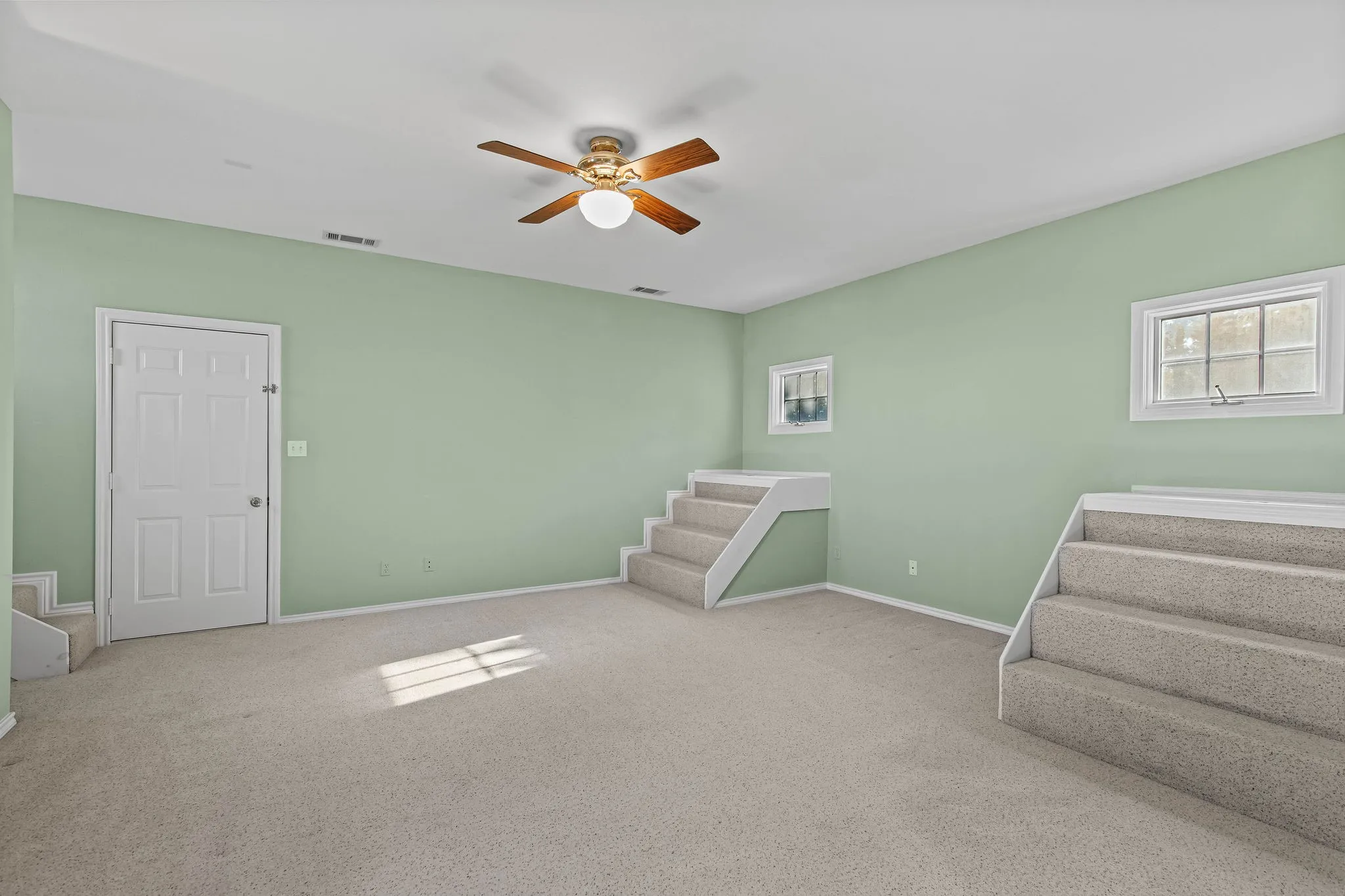 Single Family Residence For Sale in Wise County , 872 County Road 1670, Alvord, Texas 76225, 4 Bedroom, 3 Bathroom, 3 Garage spaces, 3,698 Sqft, built in 1998, mls#21388379, Real Estate Agent in Alvord, Homes For Sale in Wise county, Homes For Sale in Alvord, Realtor in Alvord Texas, Real Estate Brokerage Independent Realty Texas, Luminita Cordes Realtor