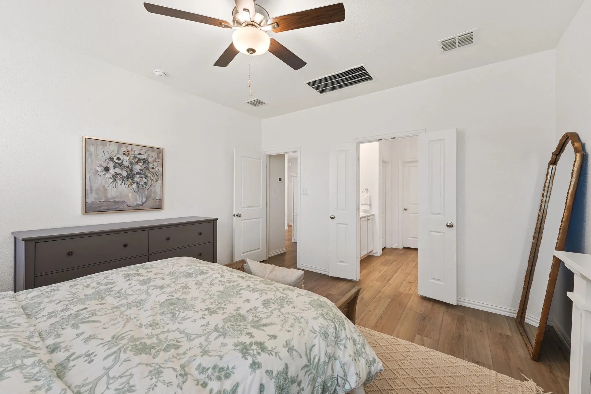 Single Family Residence For Sale in Tarrant County , 2552 Eden Creek Drive, Fort Worth, Texas 76179, 3 Bedroom, 2 Bathroom, 2 Garage spaces, 1,670 Sqft, built in 2022, mls#21389510, Real Estate Agent in Fort Worth, Homes For Sale in Tarrant county, Homes For Sale in Fort Worth, Realtor in Fort Worth Texas, Real Estate Brokerage Independent Realty Texas, Luminita Cordes Realtor