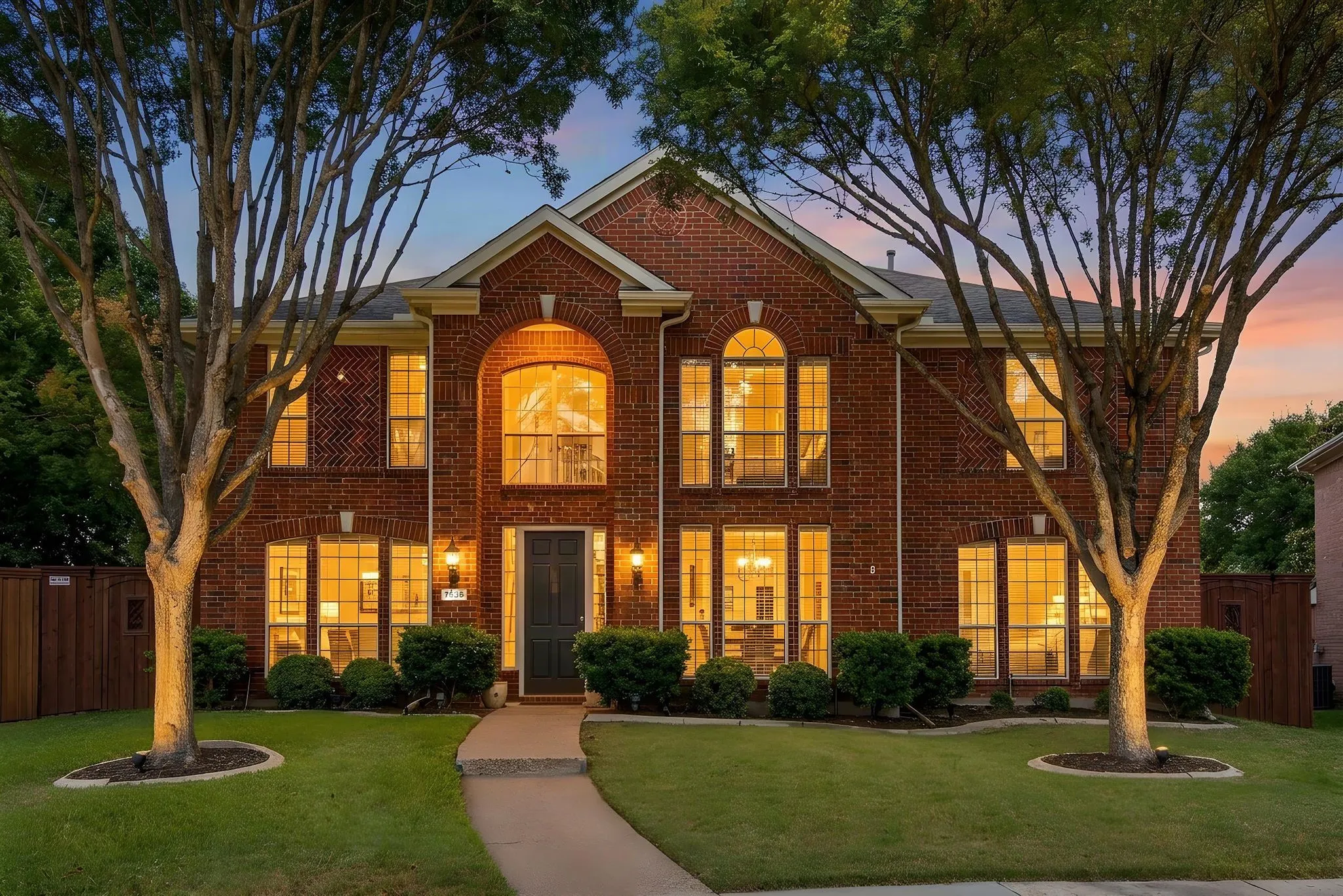 Single Family Residence For Sale in Collin County , 7536 Kathryn Drive, Frisco, Texas 75035, 5 Bedroom, 3 Bathroom, 2 Garage spaces, 3,238 Sqft, built in 2002, mls#21389890, Real Estate Agent in Frisco, Homes For Sale in Collin county, Homes For Sale in Frisco, Realtor in Frisco Texas, Real Estate Brokerage Independent Realty Texas, Luminita Cordes Realtor