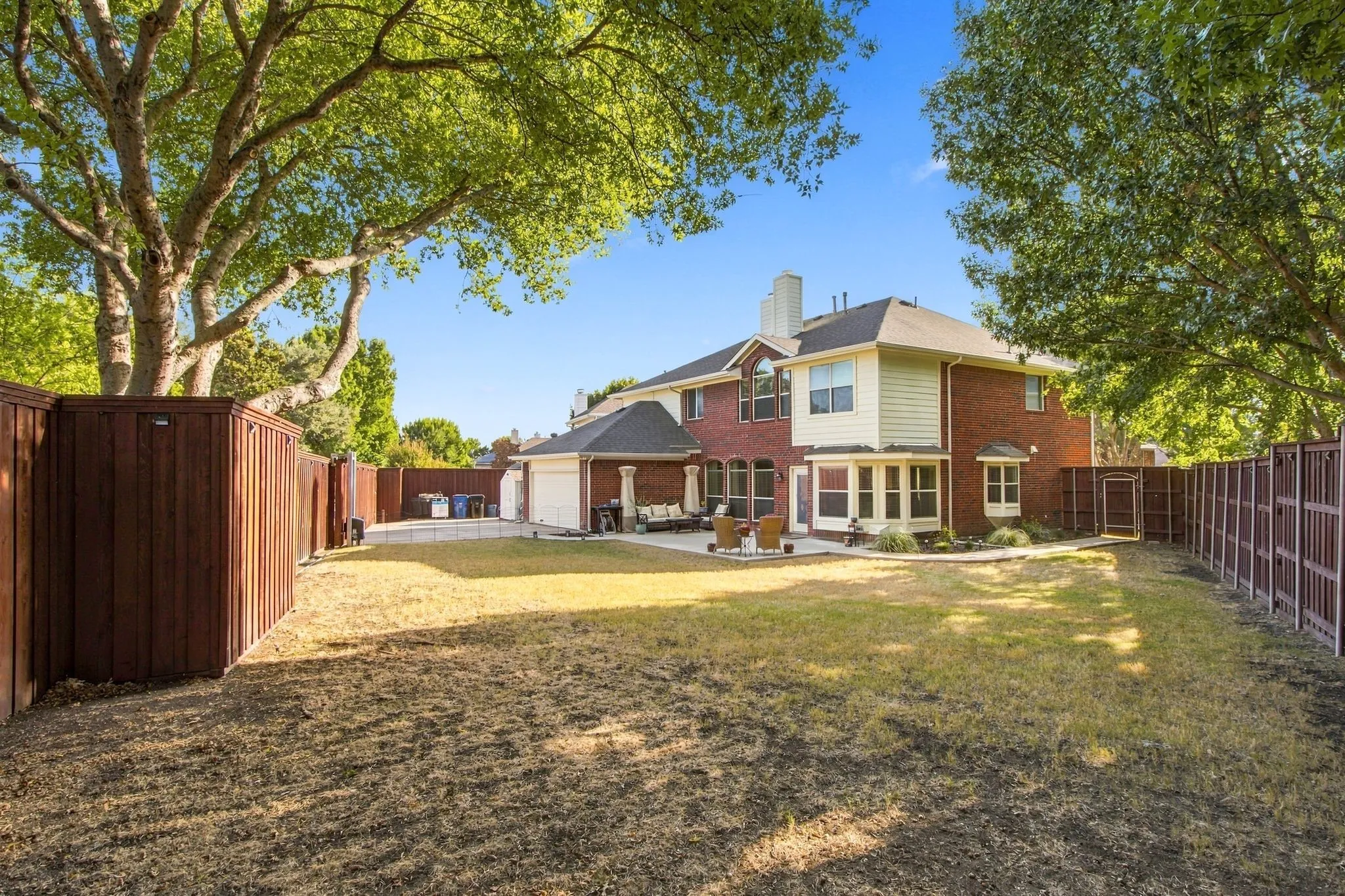 Single Family Residence For Sale in Collin County , 7536 Kathryn Drive, Frisco, Texas 75035, 5 Bedroom, 3 Bathroom, 2 Garage spaces, 3,238 Sqft, built in 2002, mls#21389890, Real Estate Agent in Frisco, Homes For Sale in Collin county, Homes For Sale in Frisco, Realtor in Frisco Texas, Real Estate Brokerage Independent Realty Texas, Luminita Cordes Realtor