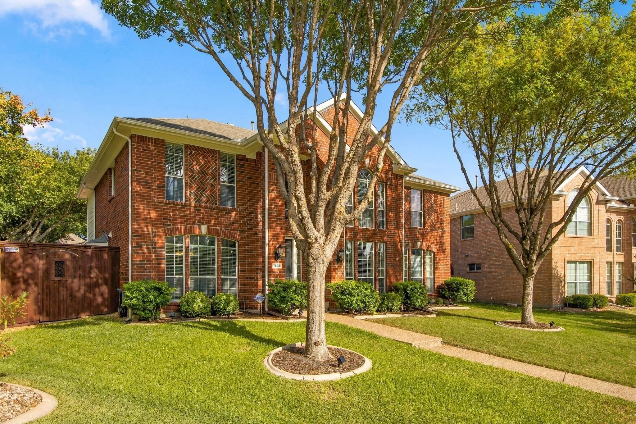Single Family Residence For Sale in Collin County , 7536 Kathryn Drive, Frisco, Texas 75035, 5 Bedroom, 3 Bathroom, 2 Garage spaces, 3,238 Sqft, built in 2002, mls#21389890, Real Estate Agent in Frisco, Homes For Sale in Collin county, Homes For Sale in Frisco, Realtor in Frisco Texas, Real Estate Brokerage Independent Realty Texas, Luminita Cordes Realtor