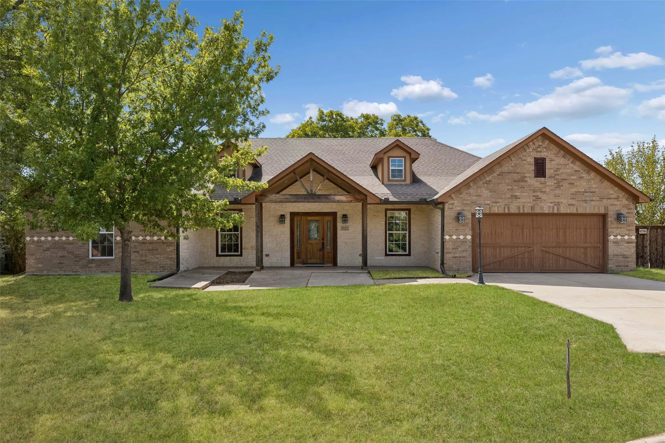 Single Family Residence For Sale