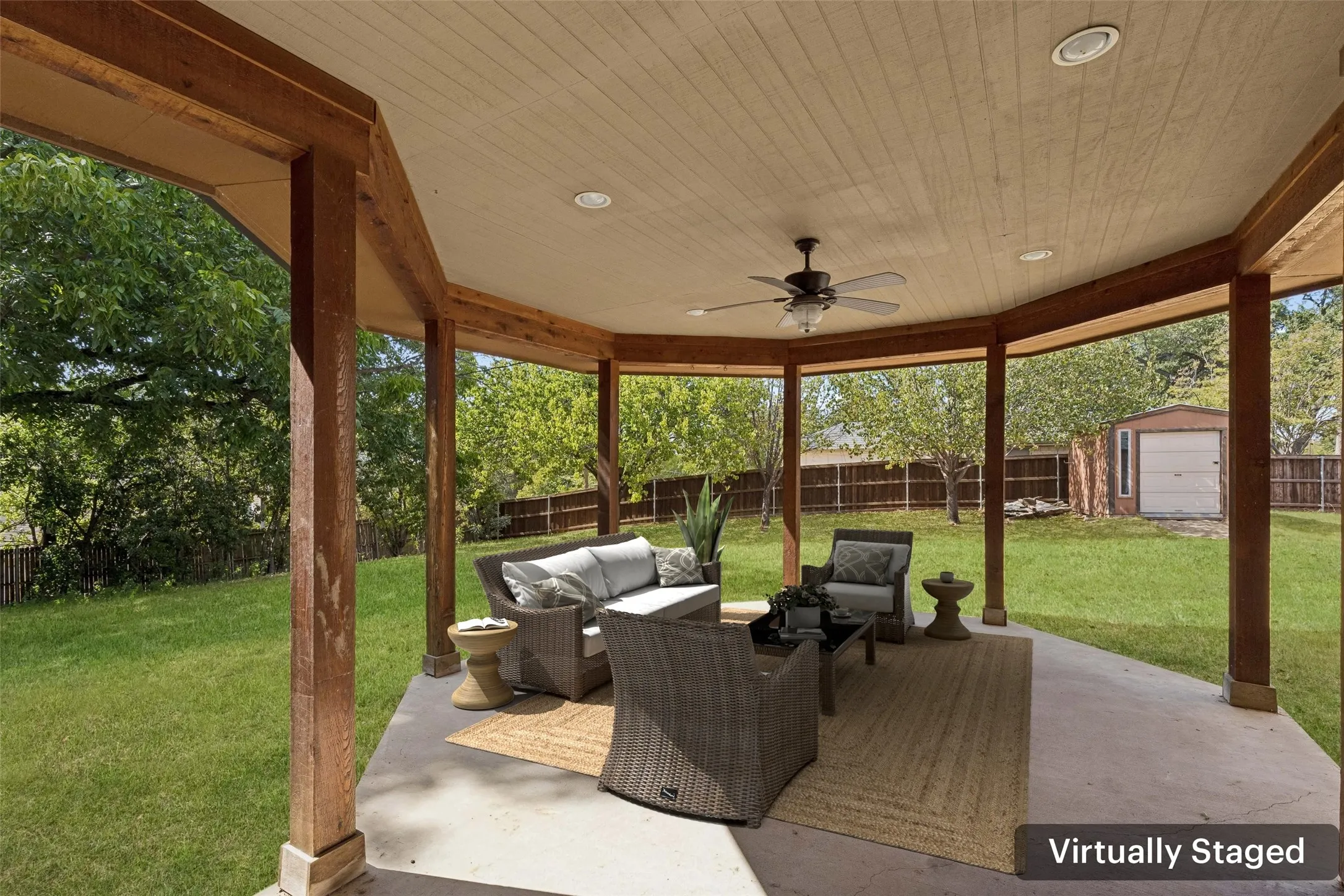 Single Family Residence For Sale in Dallas County , 1925 Wildwood Drive, Grand Prairie, Texas 75050, 3 Bedroom, 2 Bathroom, 2 Garage spaces, 2,484 Sqft, built in 2015, mls#21385962, Real Estate Agent in Grand Prairie, Homes For Sale in Dallas county, Homes For Sale in Grand Prairie, Realtor in Grand Prairie Texas, Real Estate Brokerage Independent Realty Texas, Luminita Cordes Realtor