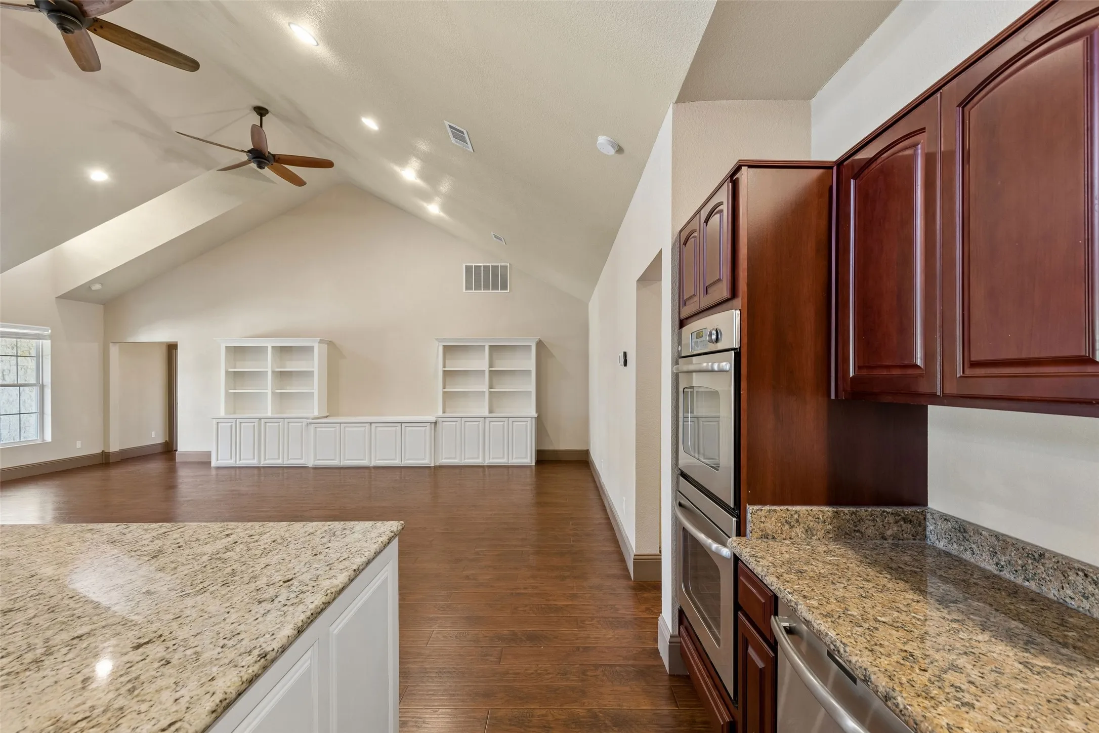 Single Family Residence For Sale in Dallas County , 1925 Wildwood Drive, Grand Prairie, Texas 75050, 3 Bedroom, 2 Bathroom, 2 Garage spaces, 2,484 Sqft, built in 2015, mls#21385962, Real Estate Agent in Grand Prairie, Homes For Sale in Dallas county, Homes For Sale in Grand Prairie, Realtor in Grand Prairie Texas, Real Estate Brokerage Independent Realty Texas, Luminita Cordes Realtor