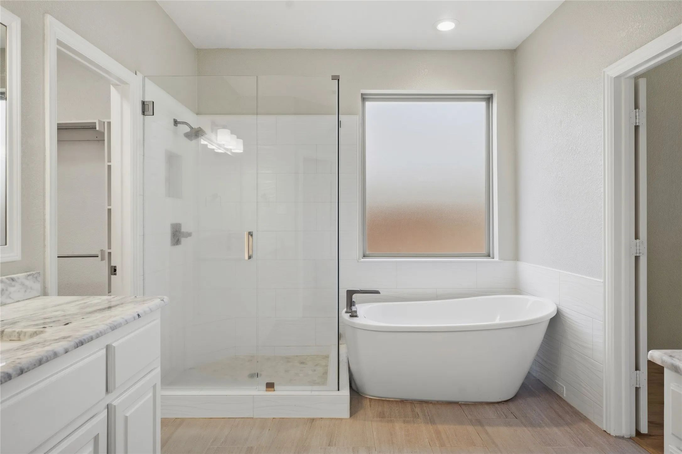 Single Family Residence For Sale in Tarrant County , 1209 Mesa Trail, Keller, Texas 76248, 5 Bedroom, 4 Bathroom, 2 Garage spaces, 3,622 Sqft, built in 2002, mls#21388499, Real Estate Agent in Keller, Homes For Sale in Tarrant county, Homes For Sale in Keller, Realtor in Keller Texas, Real Estate Brokerage Independent Realty Texas, Luminita Cordes Realtor