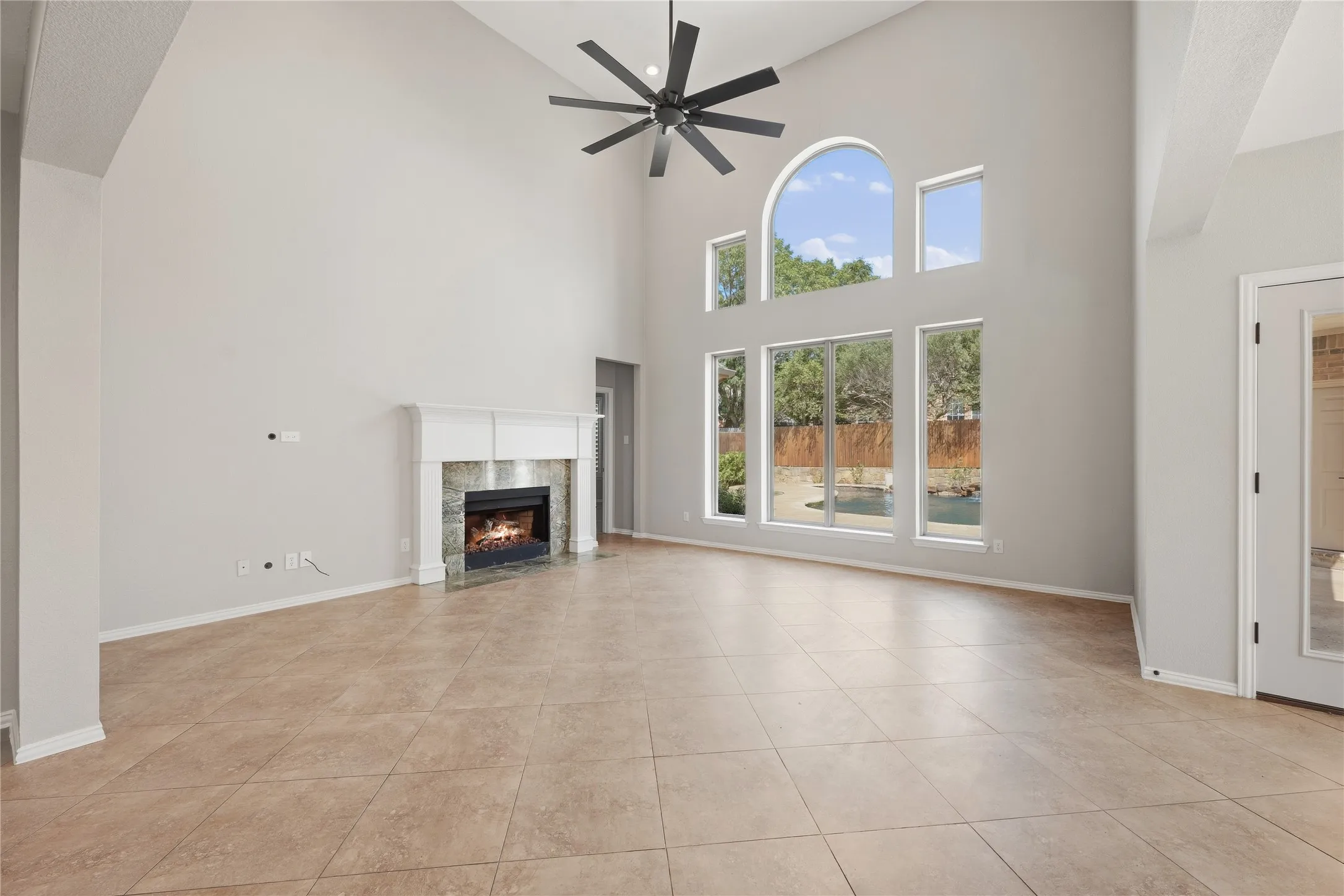 Single Family Residence For Sale in Tarrant County , 1209 Mesa Trail, Keller, Texas 76248, 5 Bedroom, 4 Bathroom, 2 Garage spaces, 3,622 Sqft, built in 2002, mls#21388499, Real Estate Agent in Keller, Homes For Sale in Tarrant county, Homes For Sale in Keller, Realtor in Keller Texas, Real Estate Brokerage Independent Realty Texas, Luminita Cordes Realtor