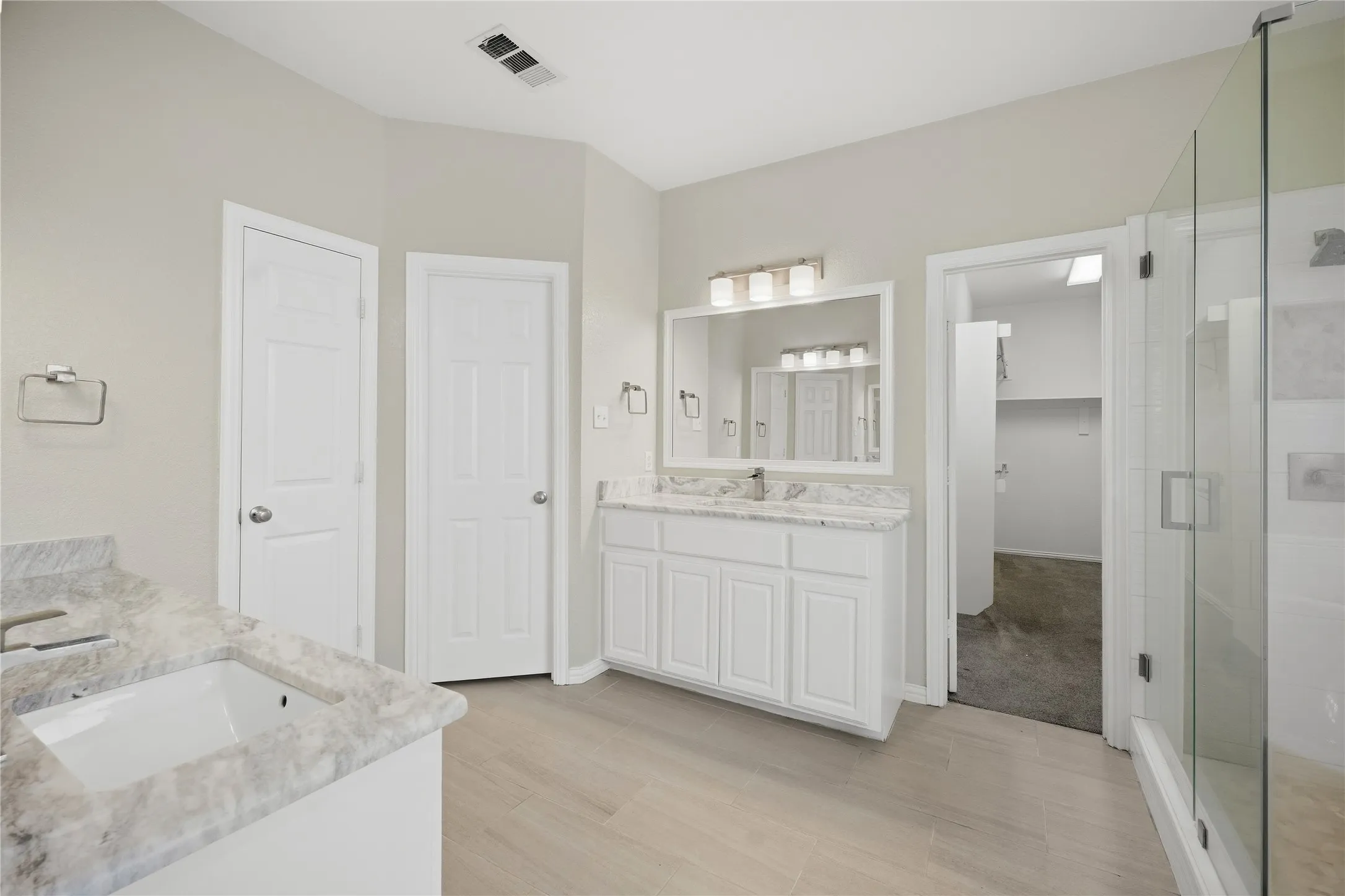 Single Family Residence For Sale in Tarrant County , 1209 Mesa Trail, Keller, Texas 76248, 5 Bedroom, 4 Bathroom, 2 Garage spaces, 3,622 Sqft, built in 2002, mls#21388499, Real Estate Agent in Keller, Homes For Sale in Tarrant county, Homes For Sale in Keller, Realtor in Keller Texas, Real Estate Brokerage Independent Realty Texas, Luminita Cordes Realtor
