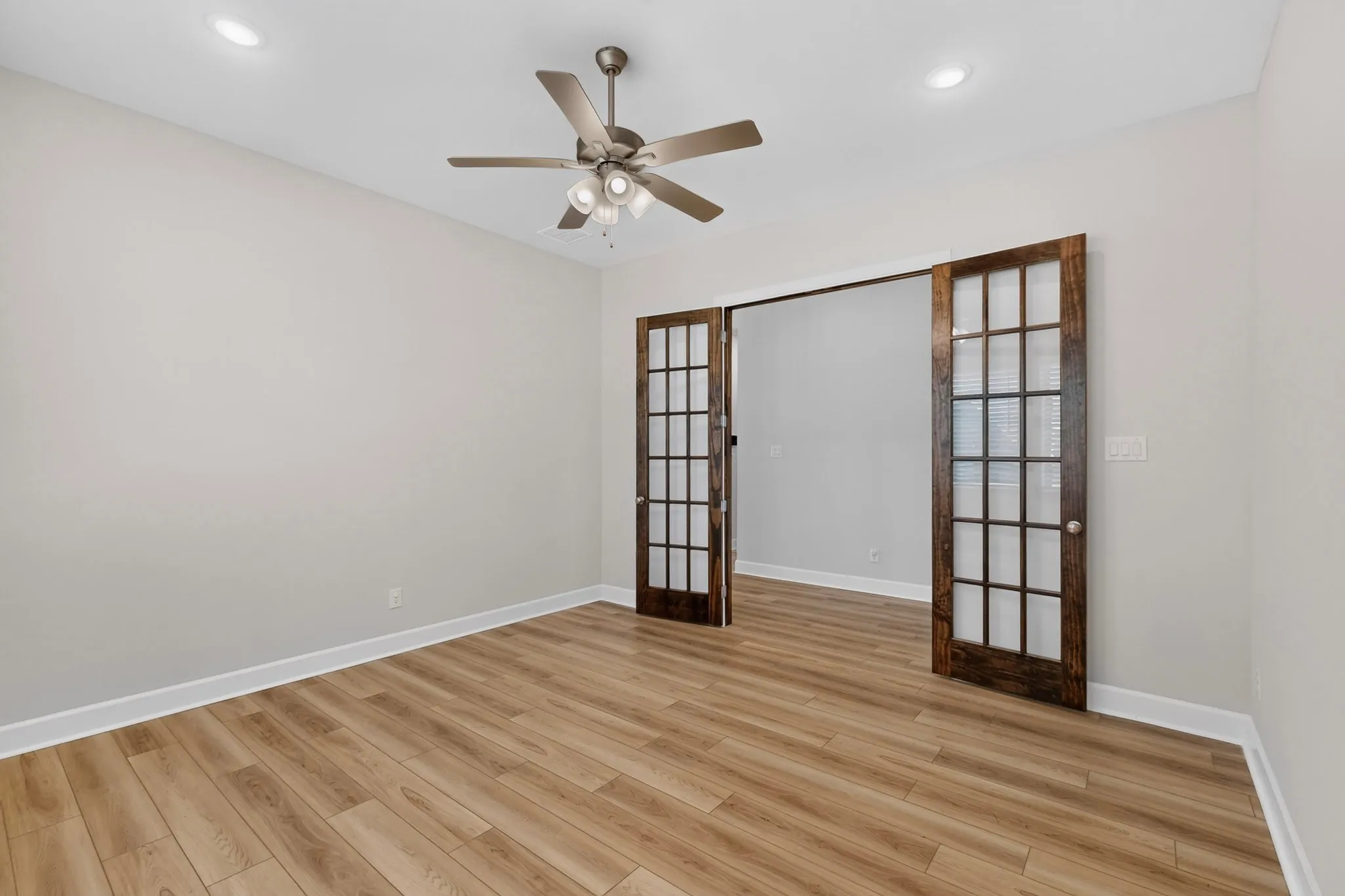Single Family Residence For Sale in Johnson County , 1600 Trellis Drive, Mansfield, Texas 76063, 4 Bedroom, 3 Bathroom, 2 Garage spaces, 3,227 Sqft, built in 2022, mls#21376912, Real Estate Agent in Mansfield, Homes For Sale in Johnson county, Homes For Sale in Mansfield, Realtor in Mansfield Texas, Real Estate Brokerage Independent Realty Texas, Luminita Cordes Realtor