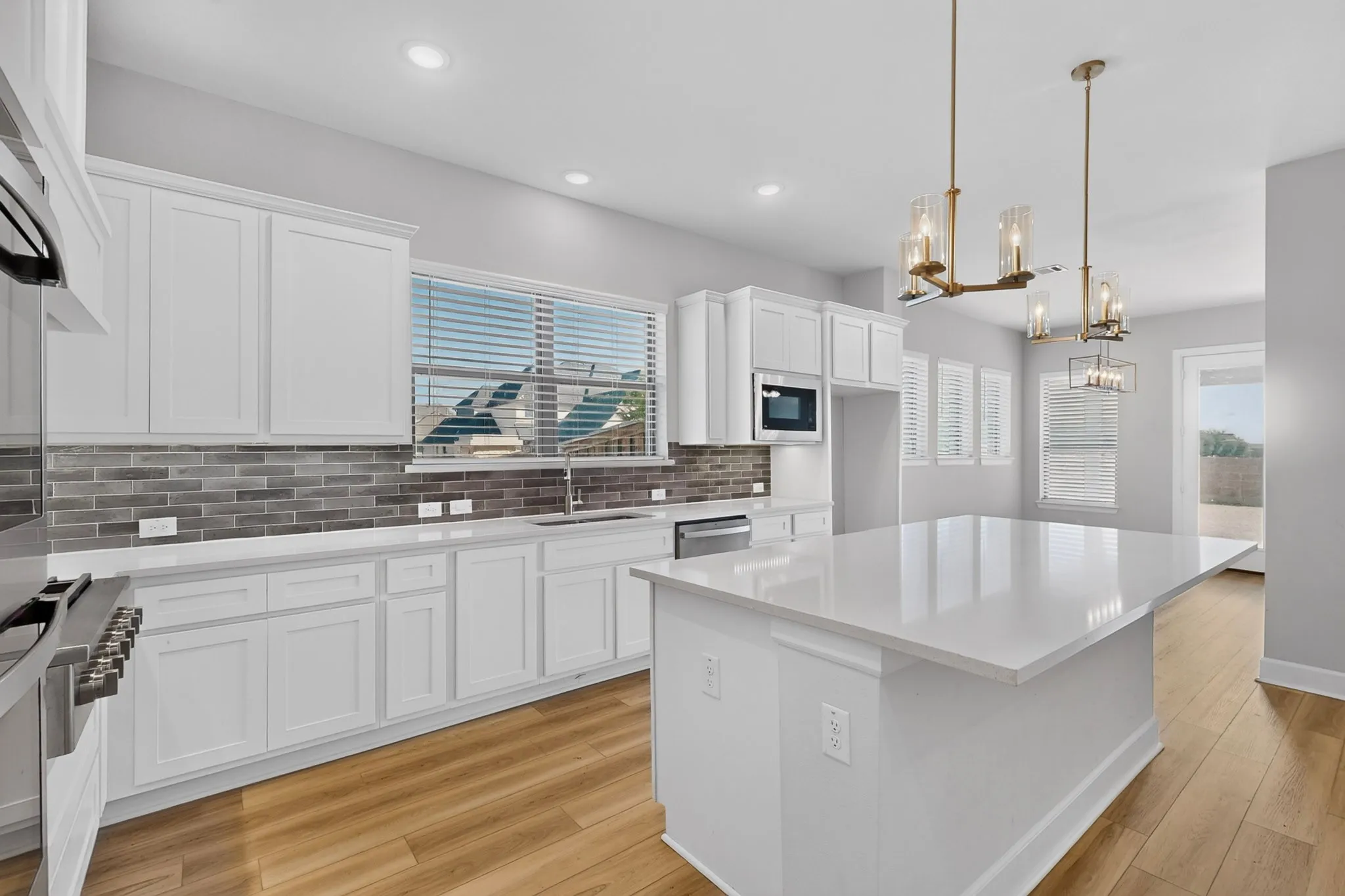 Single Family Residence For Sale in Johnson County , 1600 Trellis Drive, Mansfield, Texas 76063, 4 Bedroom, 3 Bathroom, 2 Garage spaces, 3,227 Sqft, built in 2022, mls#21376912, Real Estate Agent in Mansfield, Homes For Sale in Johnson county, Homes For Sale in Mansfield, Realtor in Mansfield Texas, Real Estate Brokerage Independent Realty Texas, Luminita Cordes Realtor