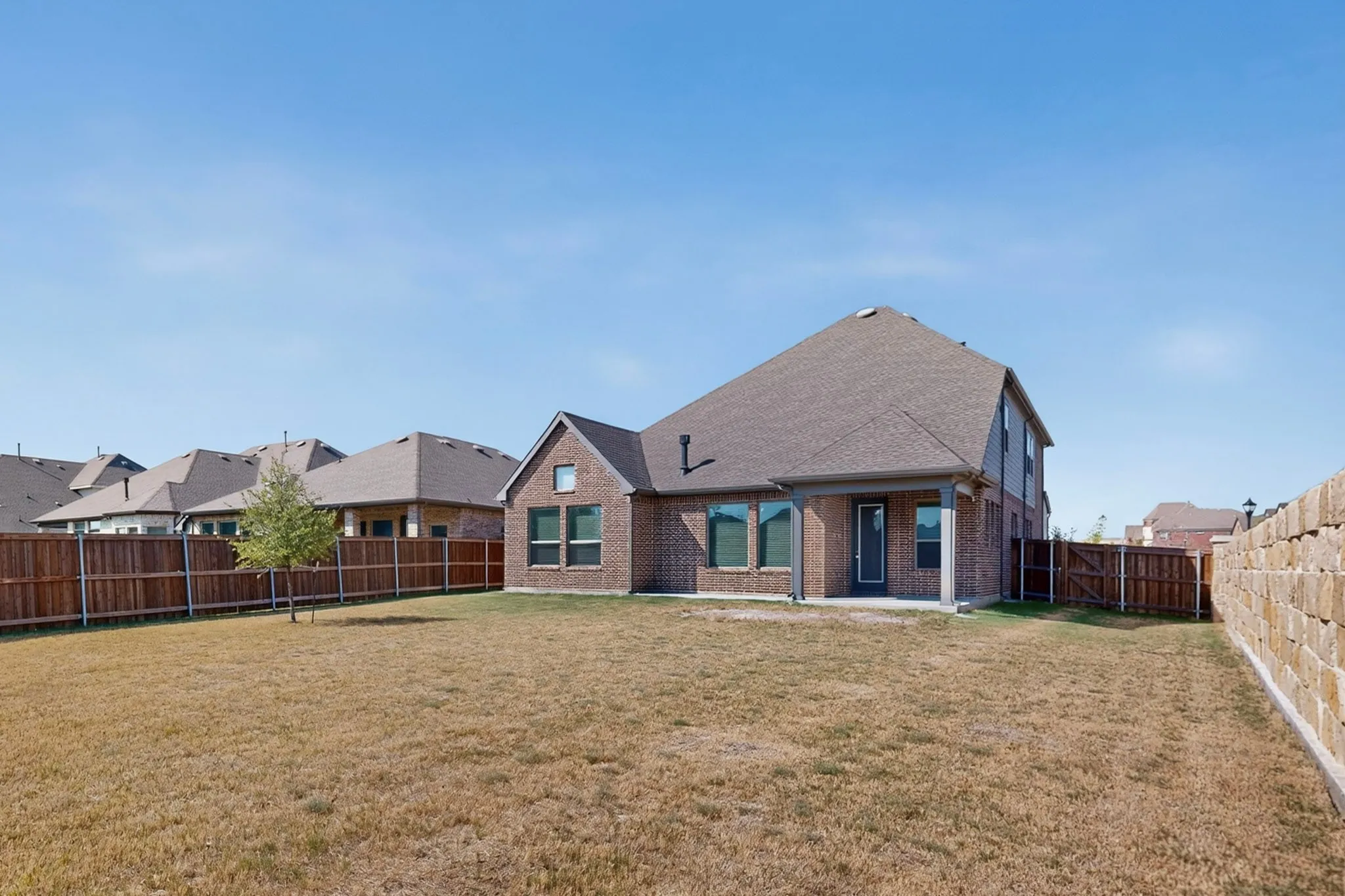 Single Family Residence For Sale in Johnson County , 1600 Trellis Drive, Mansfield, Texas 76063, 4 Bedroom, 3 Bathroom, 2 Garage spaces, 3,227 Sqft, built in 2022, mls#21376912, Real Estate Agent in Mansfield, Homes For Sale in Johnson county, Homes For Sale in Mansfield, Realtor in Mansfield Texas, Real Estate Brokerage Independent Realty Texas, Luminita Cordes Realtor