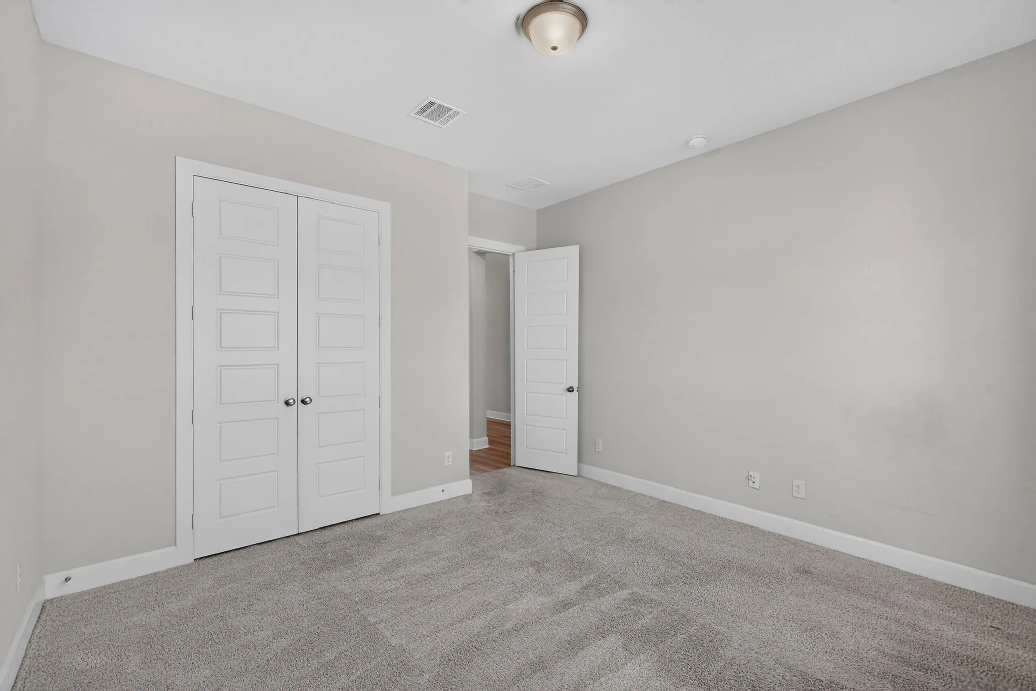 Single Family Residence For Sale in Johnson County , 1600 Trellis Drive, Mansfield, Texas 76063, 4 Bedroom, 3 Bathroom, 2 Garage spaces, 3,227 Sqft, built in 2022, mls#21376912, Real Estate Agent in Mansfield, Homes For Sale in Johnson county, Homes For Sale in Mansfield, Realtor in Mansfield Texas, Real Estate Brokerage Independent Realty Texas, Luminita Cordes Realtor