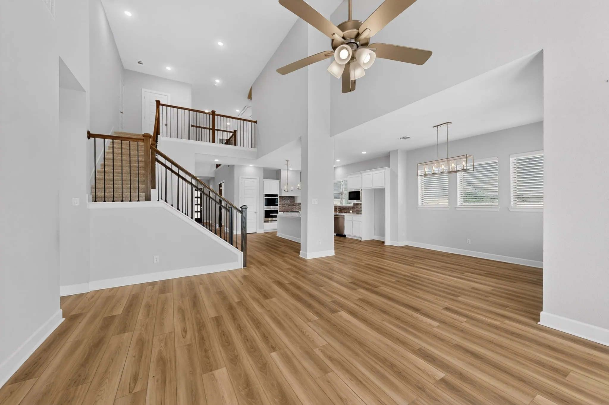 Single Family Residence For Sale in Johnson County , 1600 Trellis Drive, Mansfield, Texas 76063, 4 Bedroom, 3 Bathroom, 2 Garage spaces, 3,227 Sqft, built in 2022, mls#21376912, Real Estate Agent in Mansfield, Homes For Sale in Johnson county, Homes For Sale in Mansfield, Realtor in Mansfield Texas, Real Estate Brokerage Independent Realty Texas, Luminita Cordes Realtor