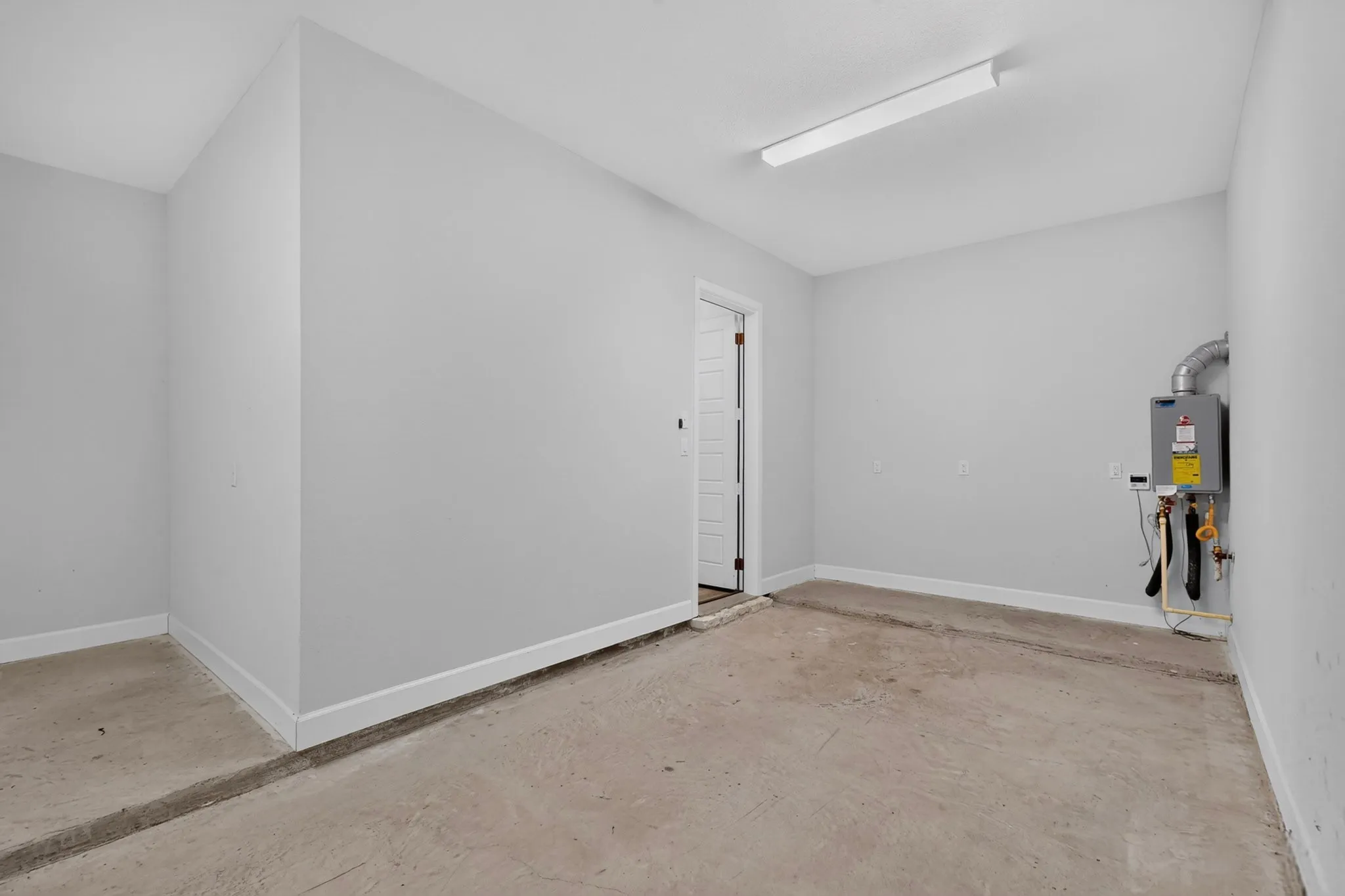 Single Family Residence For Sale in Johnson County , 1600 Trellis Drive, Mansfield, Texas 76063, 4 Bedroom, 3 Bathroom, 2 Garage spaces, 3,227 Sqft, built in 2022, mls#21376912, Real Estate Agent in Mansfield, Homes For Sale in Johnson county, Homes For Sale in Mansfield, Realtor in Mansfield Texas, Real Estate Brokerage Independent Realty Texas, Luminita Cordes Realtor