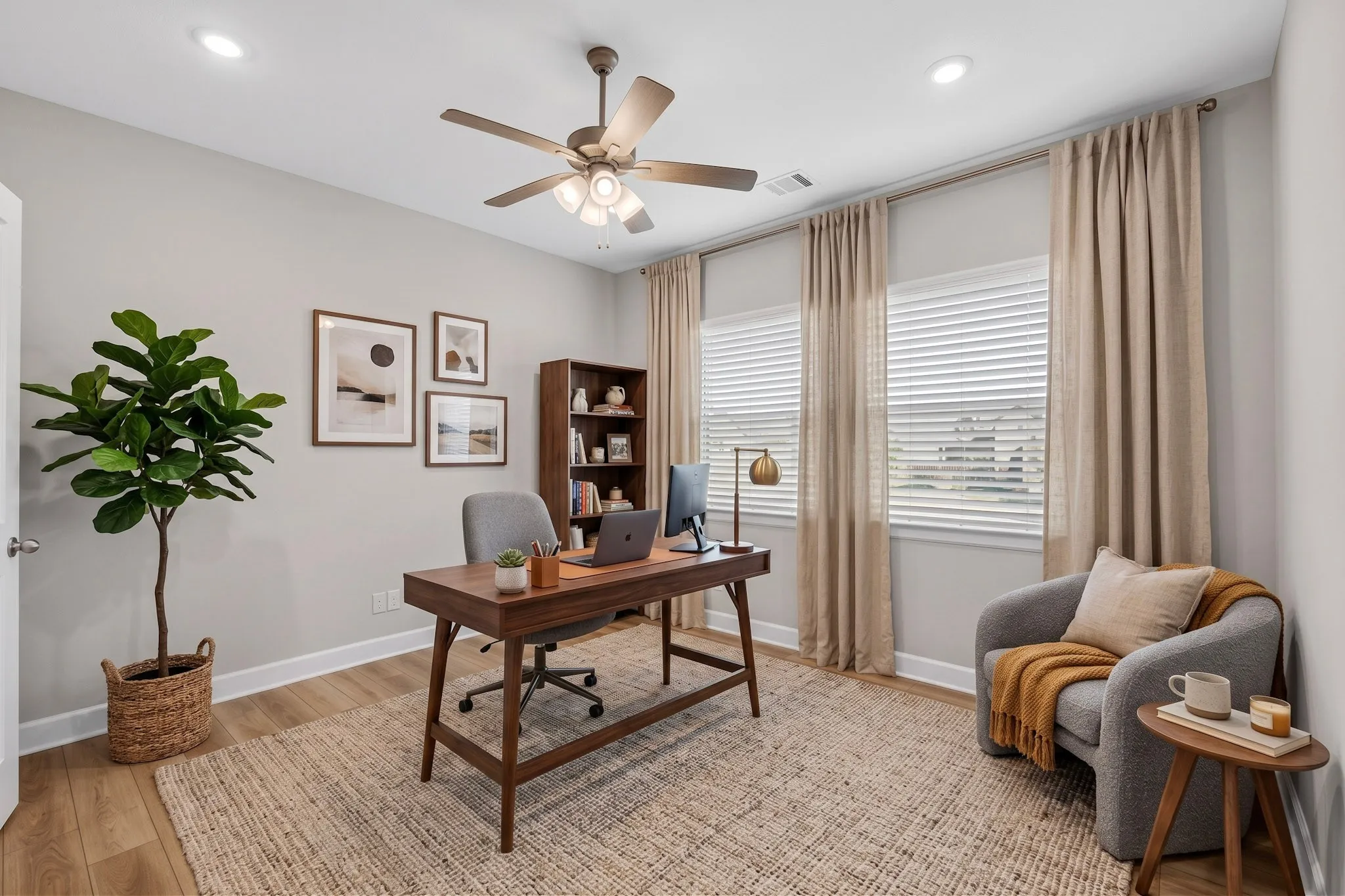Single Family Residence For Sale in Johnson County , 1600 Trellis Drive, Mansfield, Texas 76063, 4 Bedroom, 3 Bathroom, 2 Garage spaces, 3,227 Sqft, built in 2022, mls#21376912, Real Estate Agent in Mansfield, Homes For Sale in Johnson county, Homes For Sale in Mansfield, Realtor in Mansfield Texas, Real Estate Brokerage Independent Realty Texas, Luminita Cordes Realtor