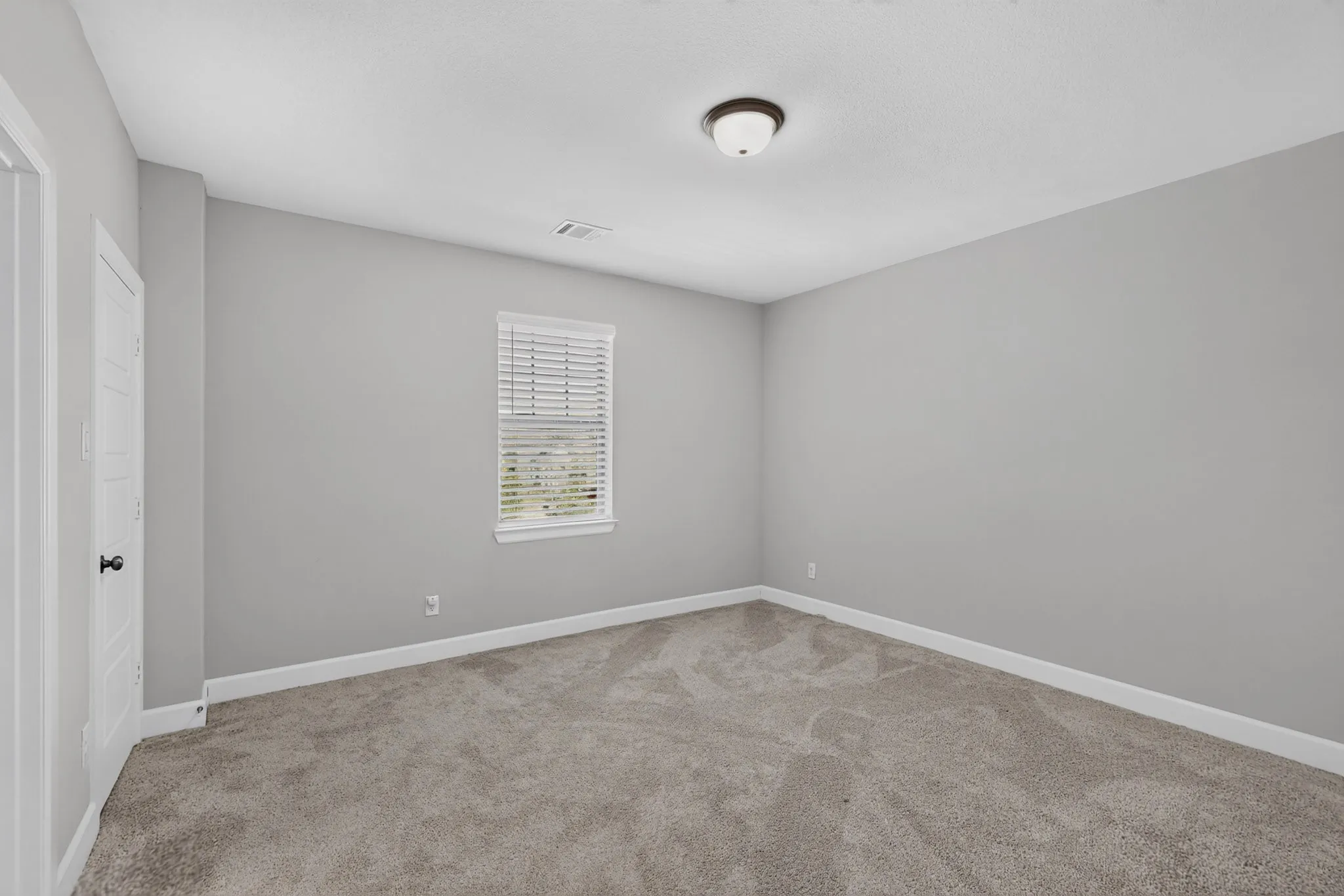 Single Family Residence For Sale in Johnson County , 1600 Trellis Drive, Mansfield, Texas 76063, 4 Bedroom, 3 Bathroom, 2 Garage spaces, 3,227 Sqft, built in 2022, mls#21376912, Real Estate Agent in Mansfield, Homes For Sale in Johnson county, Homes For Sale in Mansfield, Realtor in Mansfield Texas, Real Estate Brokerage Independent Realty Texas, Luminita Cordes Realtor