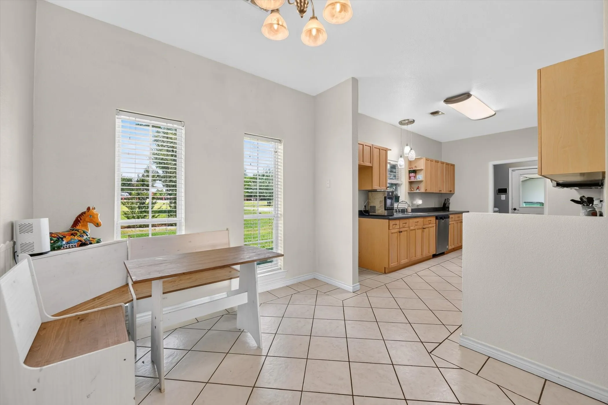 Single Family Residence For Sale in Denton County , 1958 Crockett Street, Sanger, Texas 76266, 3 Bedroom, 2 Bathroom, 4 Garage spaces, 1,816 Sqft, built in 1998, mls#21389929, Real Estate Agent in Sanger, Homes For Sale in Denton county, Homes For Sale in Sanger, Realtor in Sanger Texas, Real Estate Brokerage Independent Realty Texas, Luminita Cordes Realtor